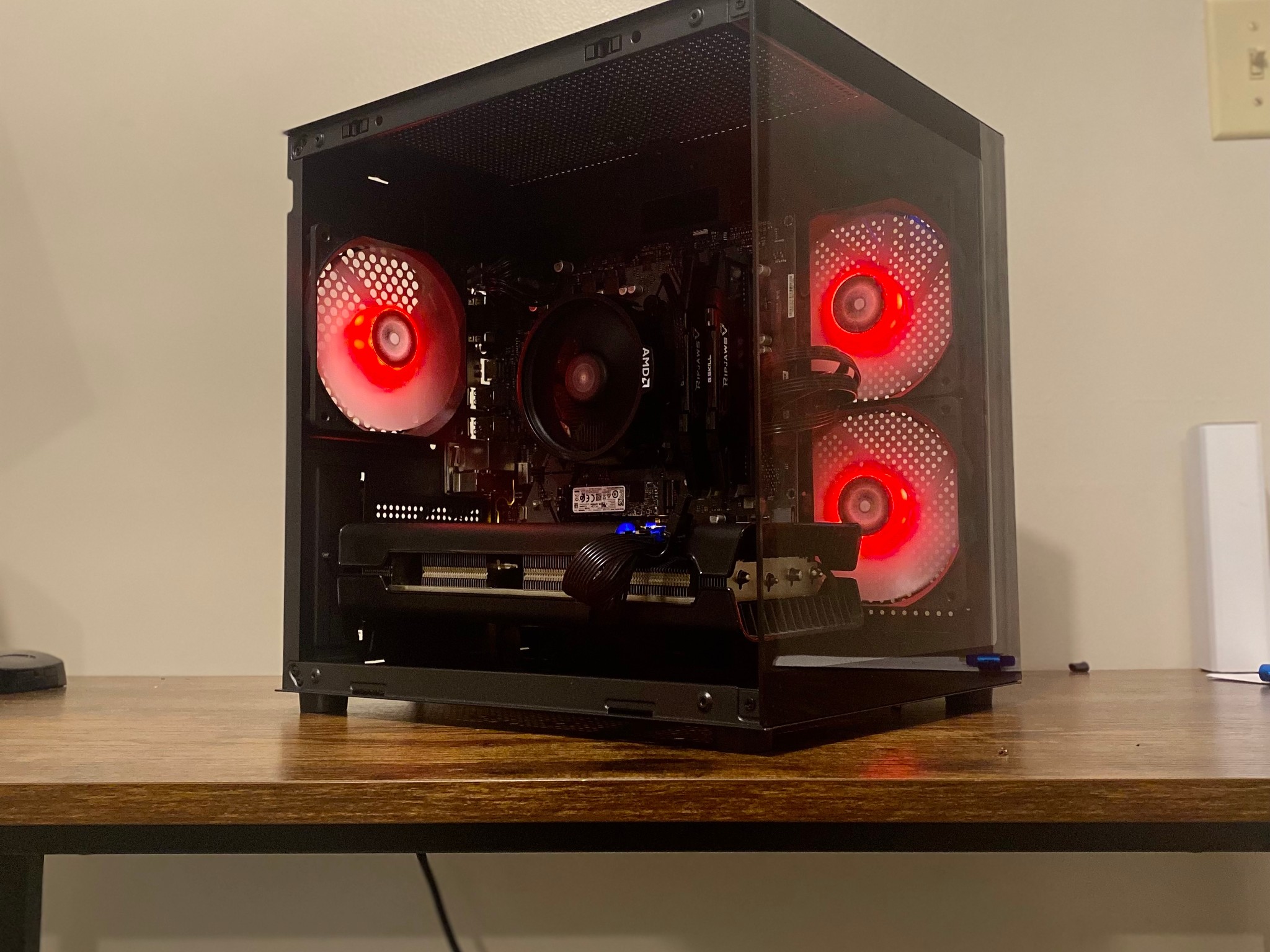 RX 5700xt | Ryzen 5 3600 | 16gb Ram | 512 Gb NVME ssd | wifi + windows 11