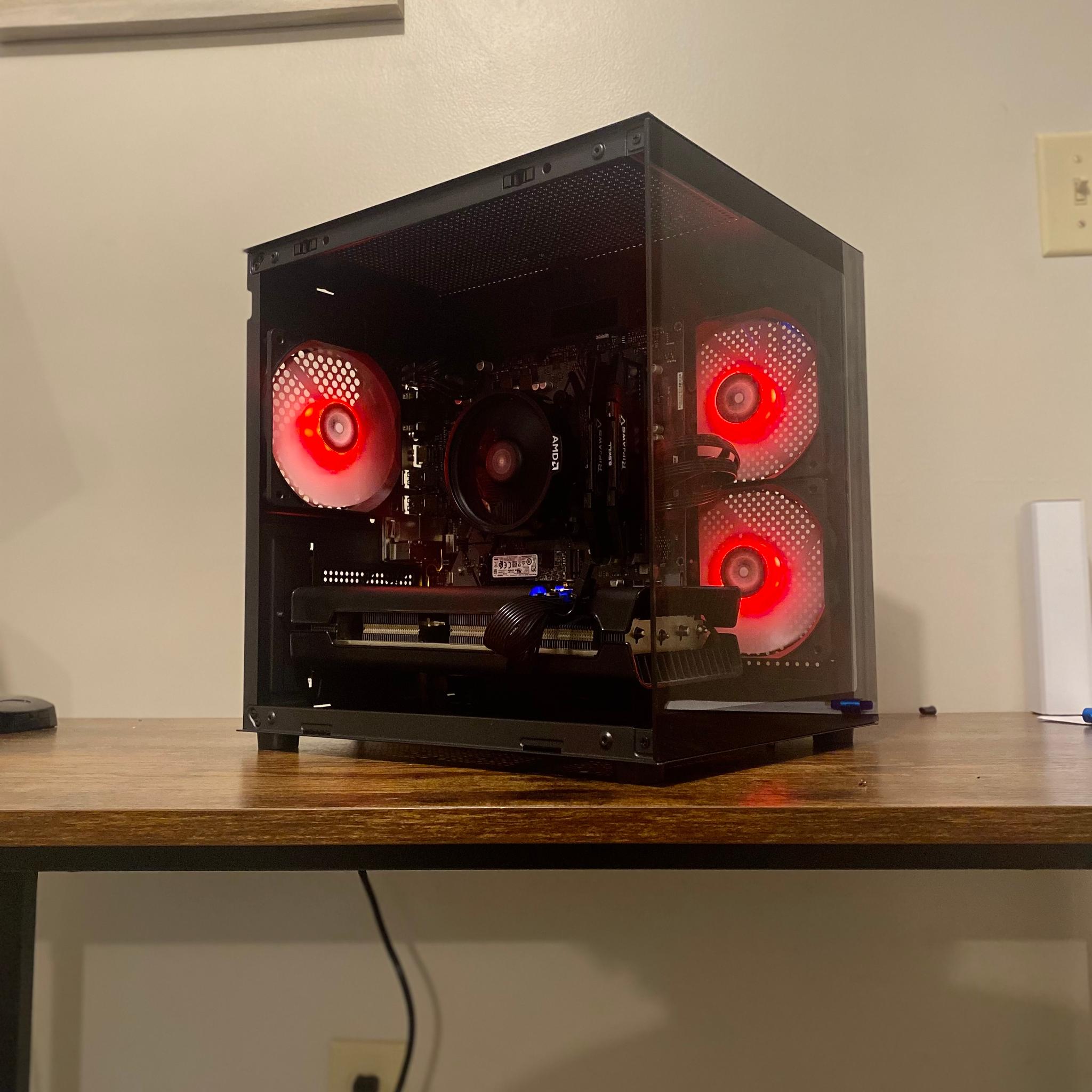 RX 5700xt | Ryzen 5 3600 | 16gb Ram | 512 Gb NVME ssd | wifi + windows 11