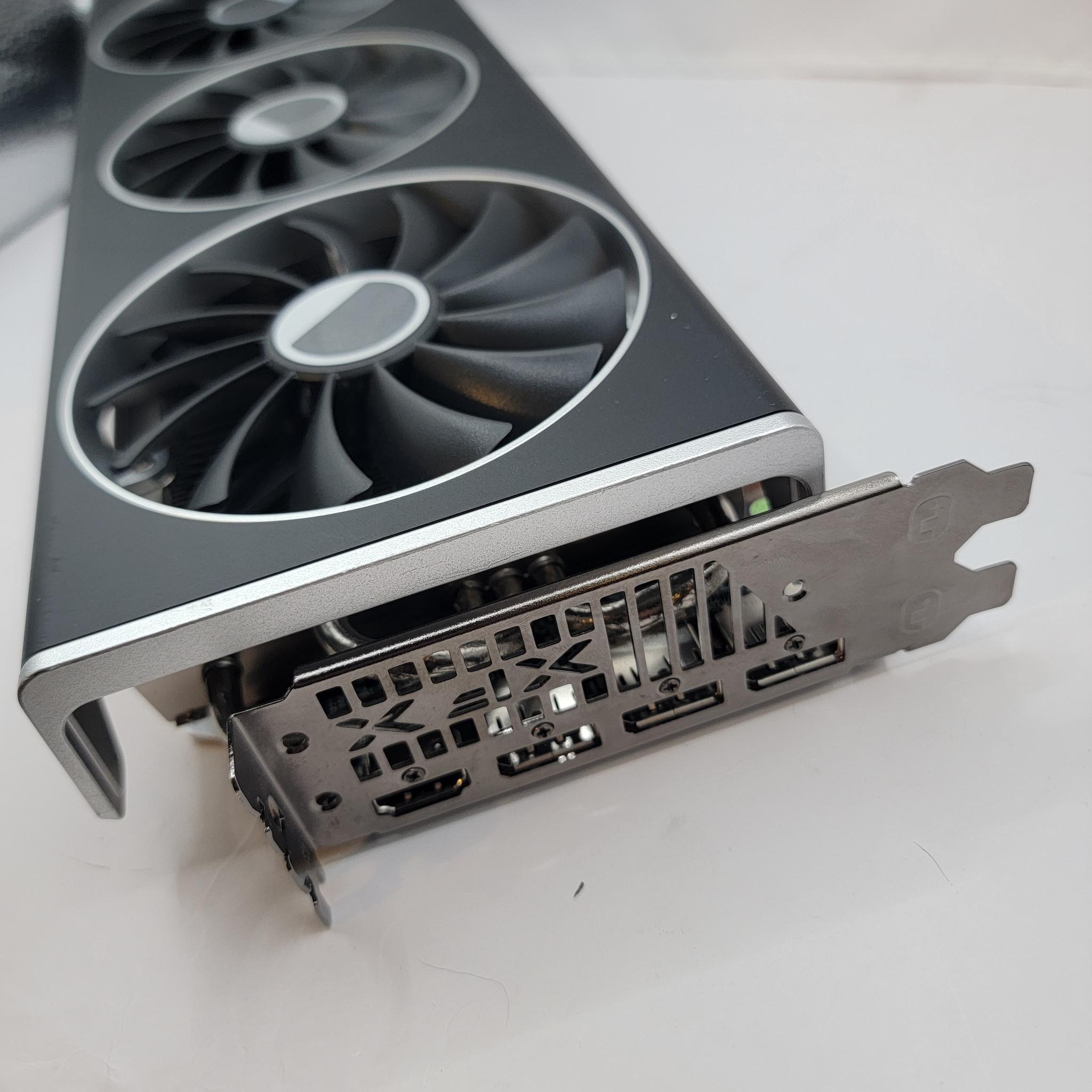 XFX Speedster MERC 319 Radeon RX 7800 XT Black Edition 16GB GDDR6 Graphics Card