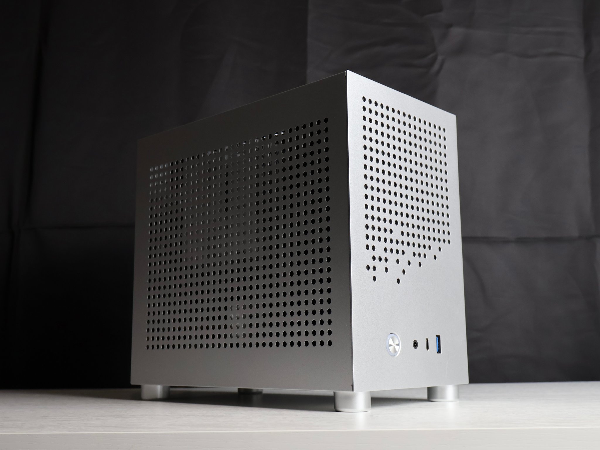 Portable Gaming PC | Nvidia RTX 5060 | AMD RYZEN 5 7600X | 16GB DDR5 | 1TB SSD