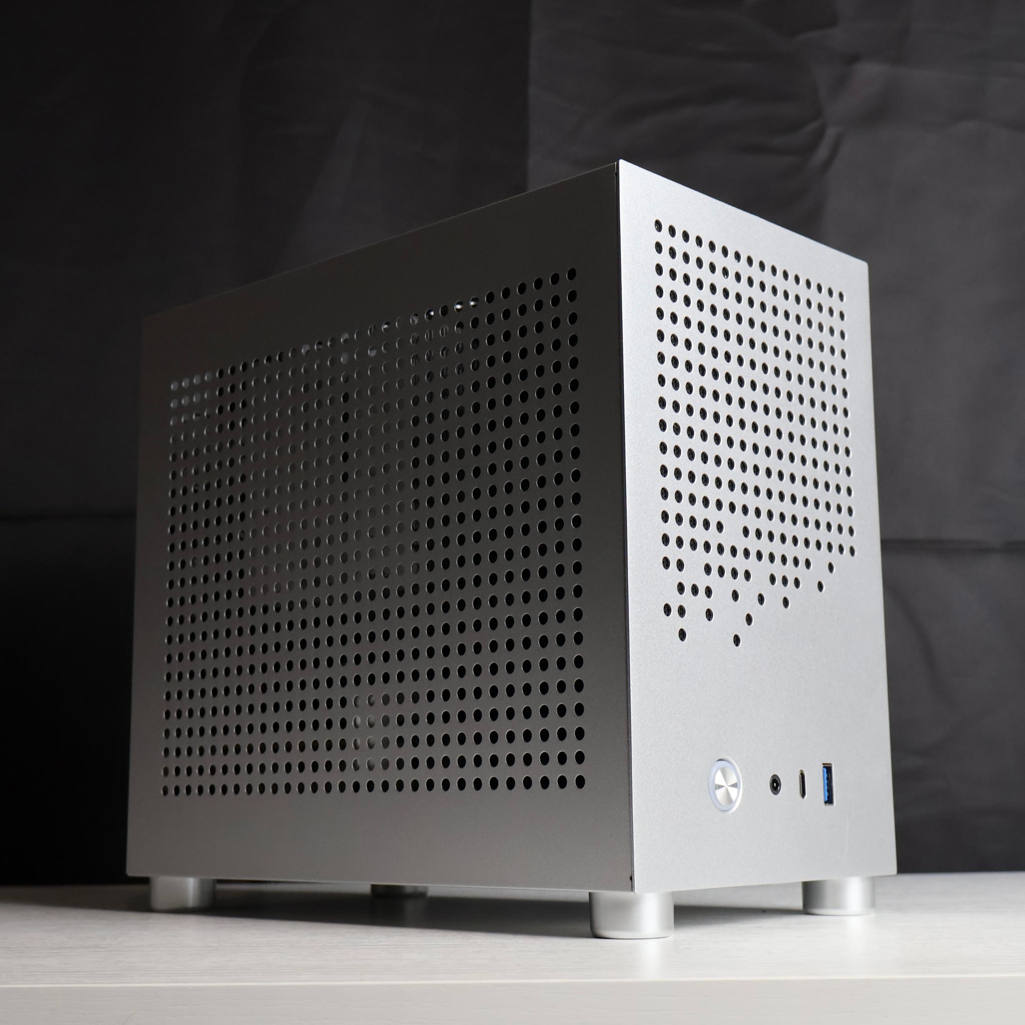 Portable Gaming PC | Nvidia RTX 5060 | AMD RYZEN 5 7600X | 16GB DDR5 | 1TB SSD