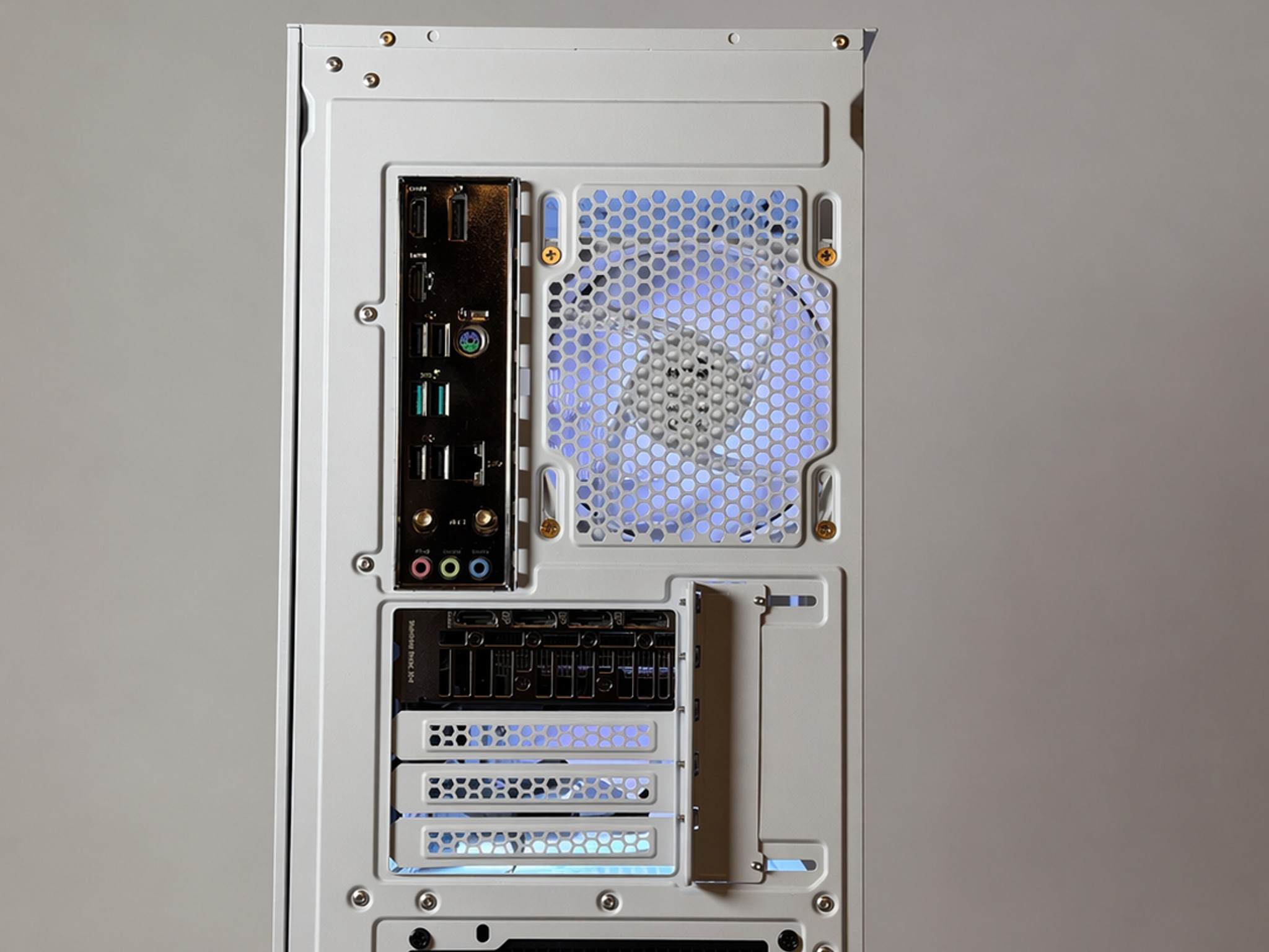 ⚪White Panda|RTX 5060 i5 12600kf⚪