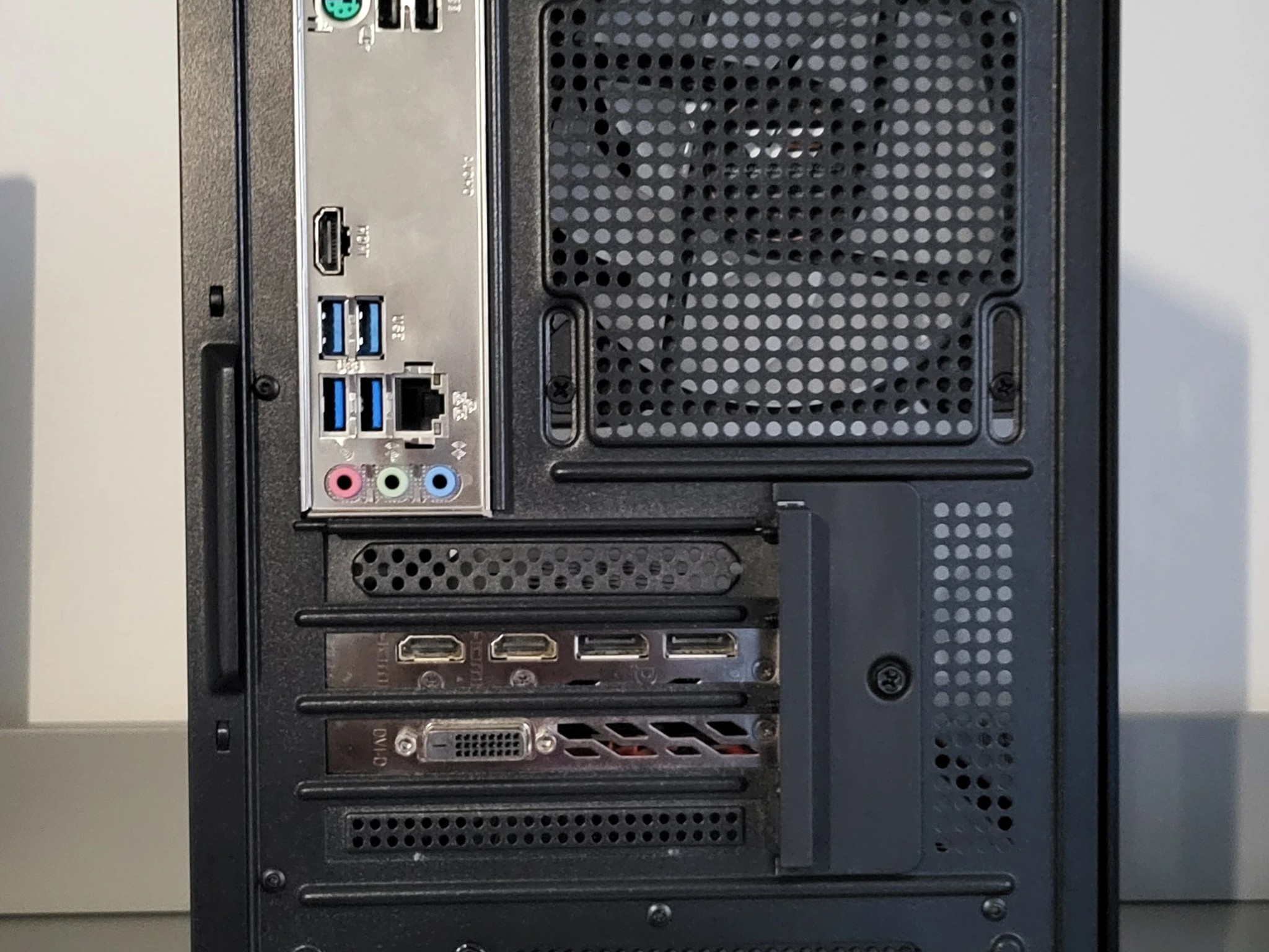 Red/Black Gaming PC! Ryzen 5 | Radeon RX | 16GB | 1TB | Wi-Fi BT | ARGB | 500W 80+ Gold