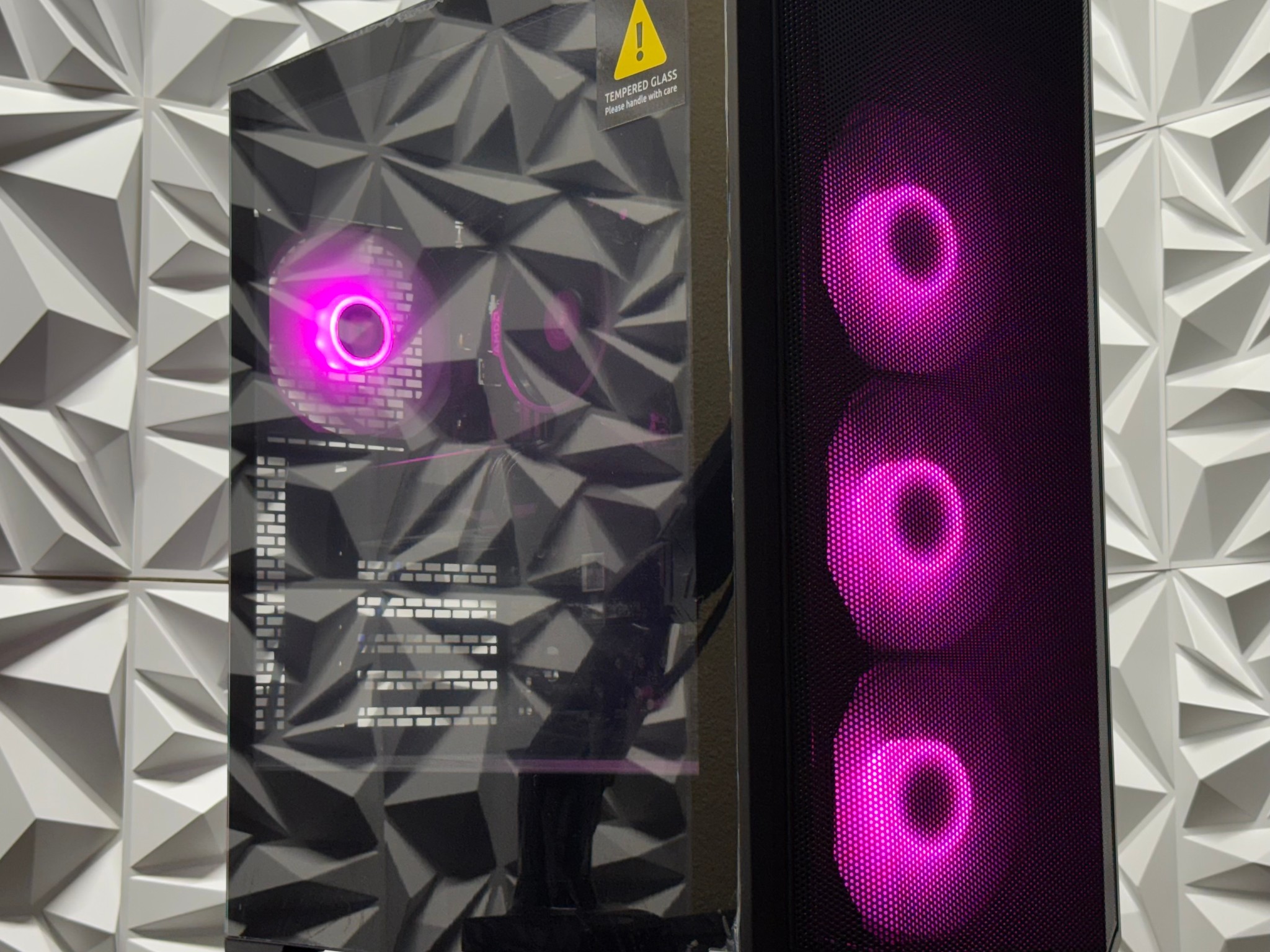 1080p/1440p Gaming pc / RX 7600 / Ryzen 5 5500 / 16GB RAM / 512GB SSD / Fortnite / Warzone