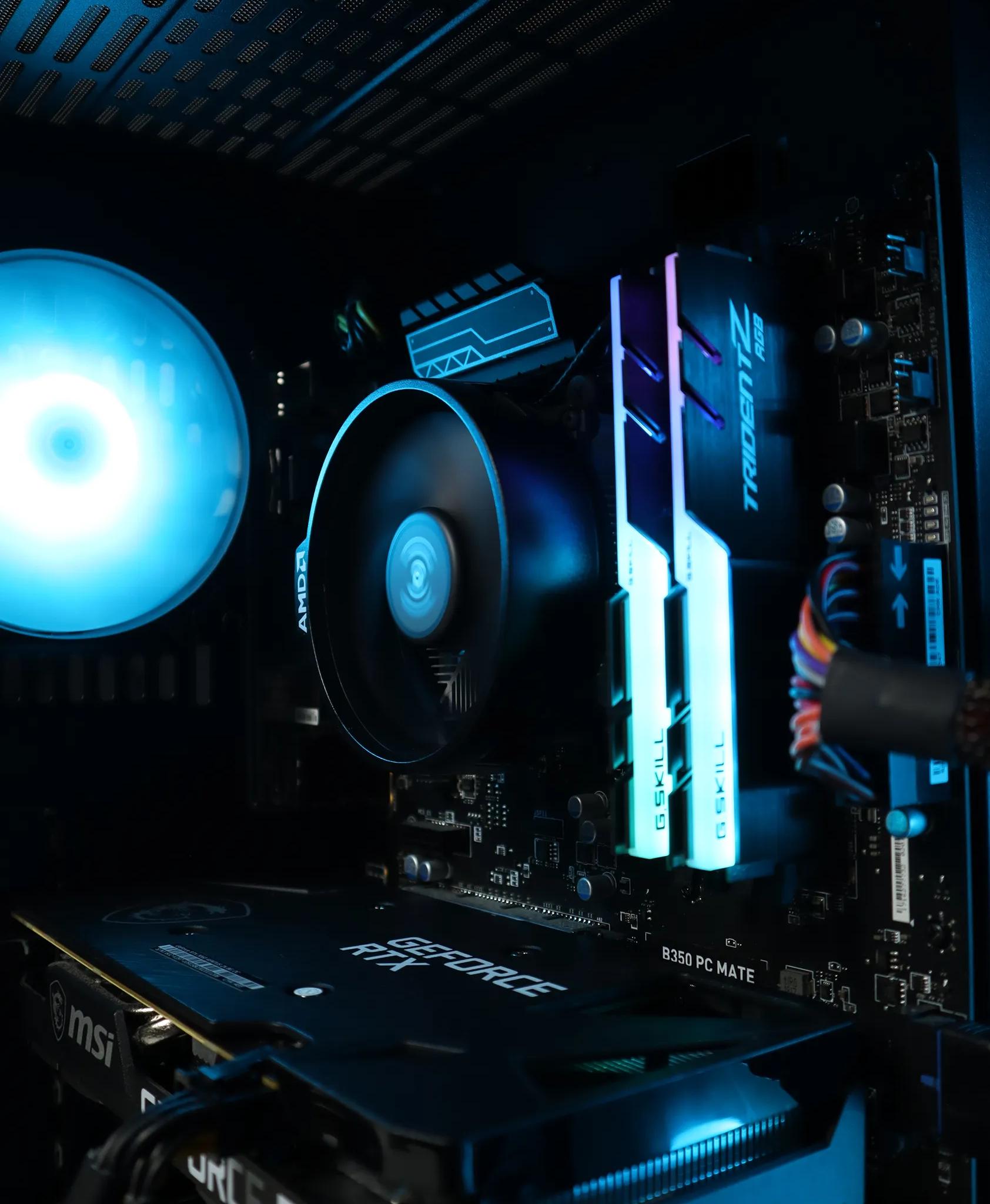 RTX 3060 | Ryzen 5 5600X | 16GB DDR4 RAM | 1TB NVME M.2 SSD