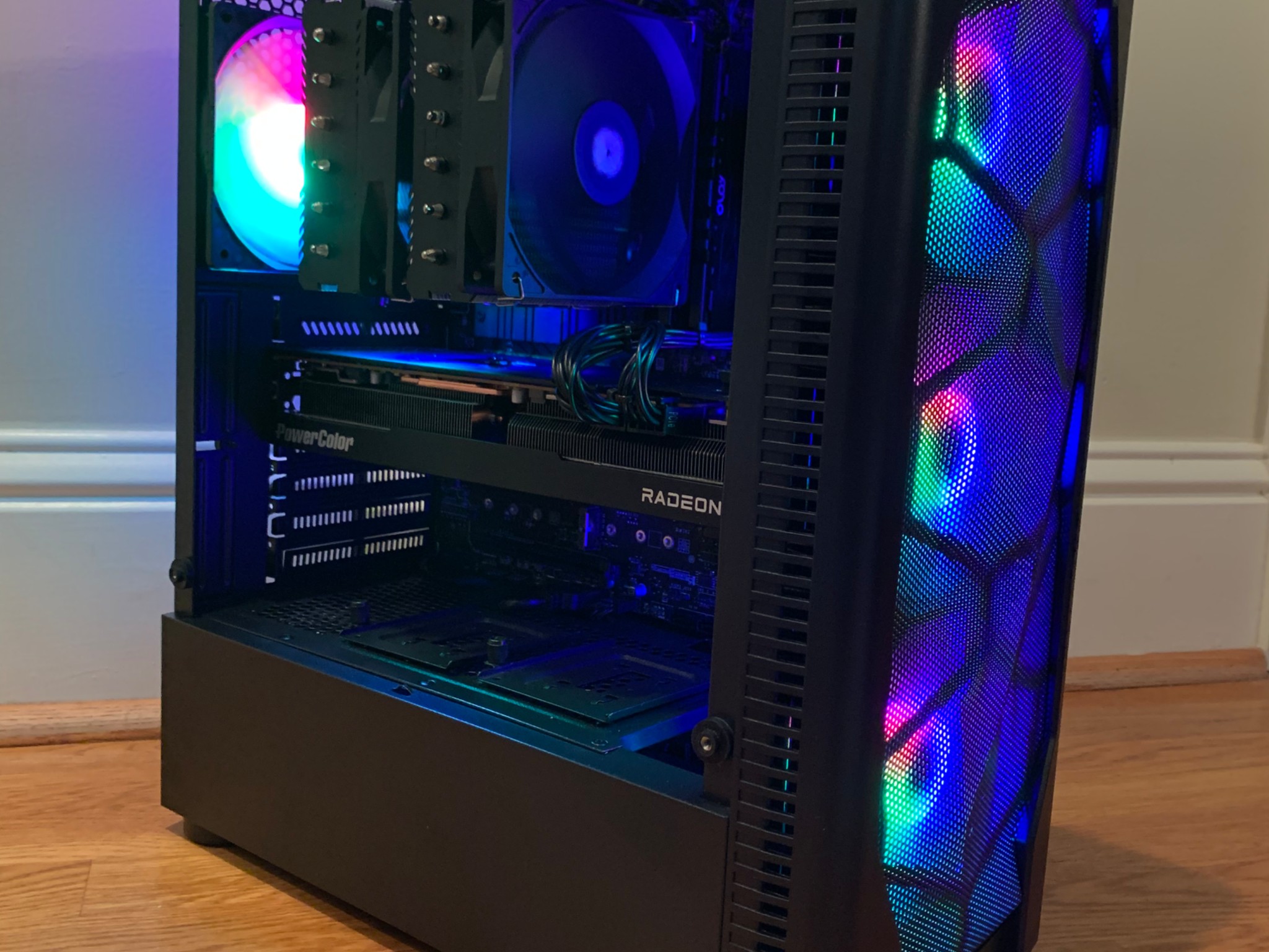 NEW i5 12600KF RX 7700 XT 12GB WI-FI STREAMING/GAMING PC 1TB SAMSUNG SSD 32GB 3200 MHZ RAM WINDOWS