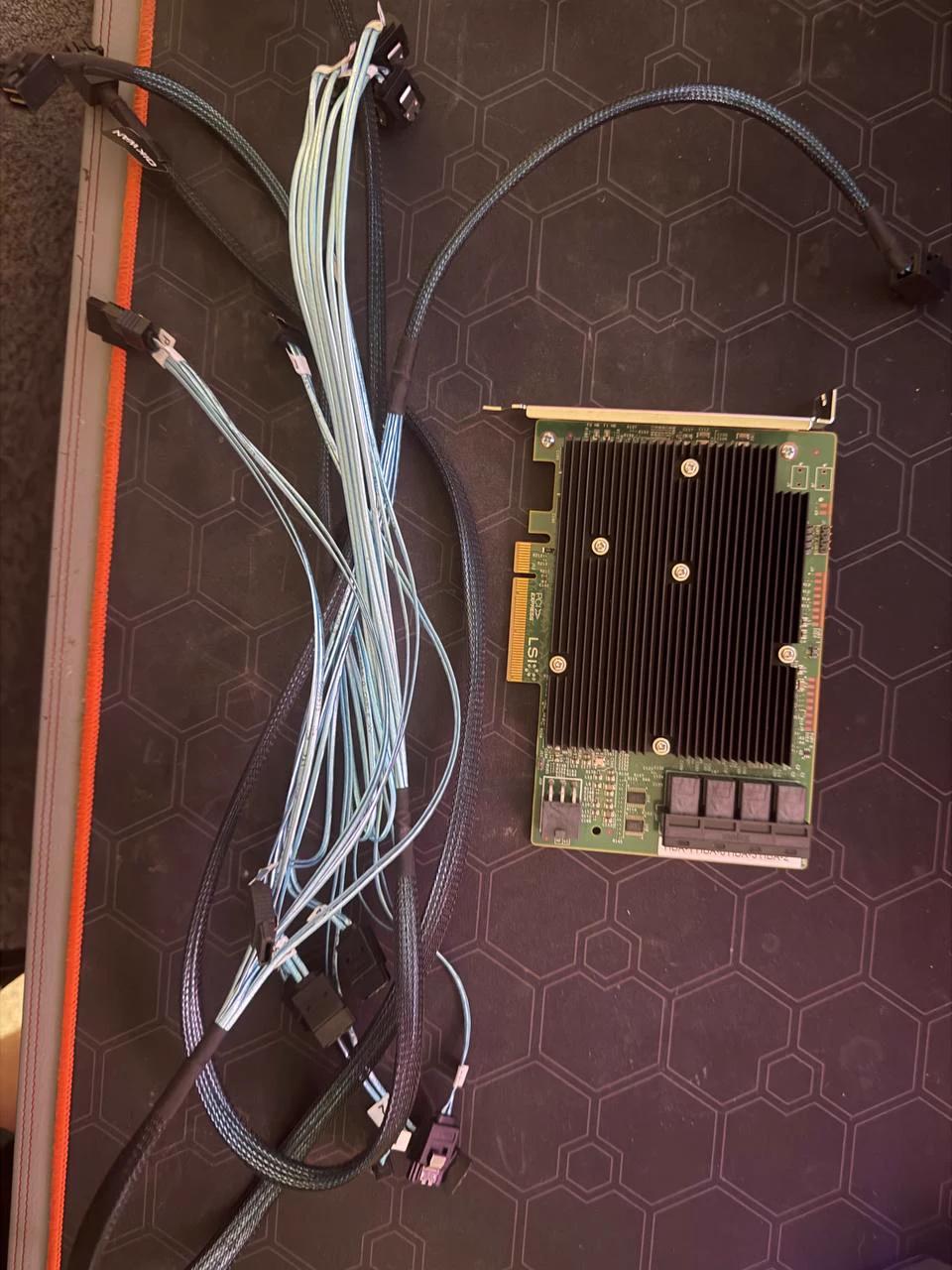 LSI SAS 9300-16i HBA + 4 Breakout Cables