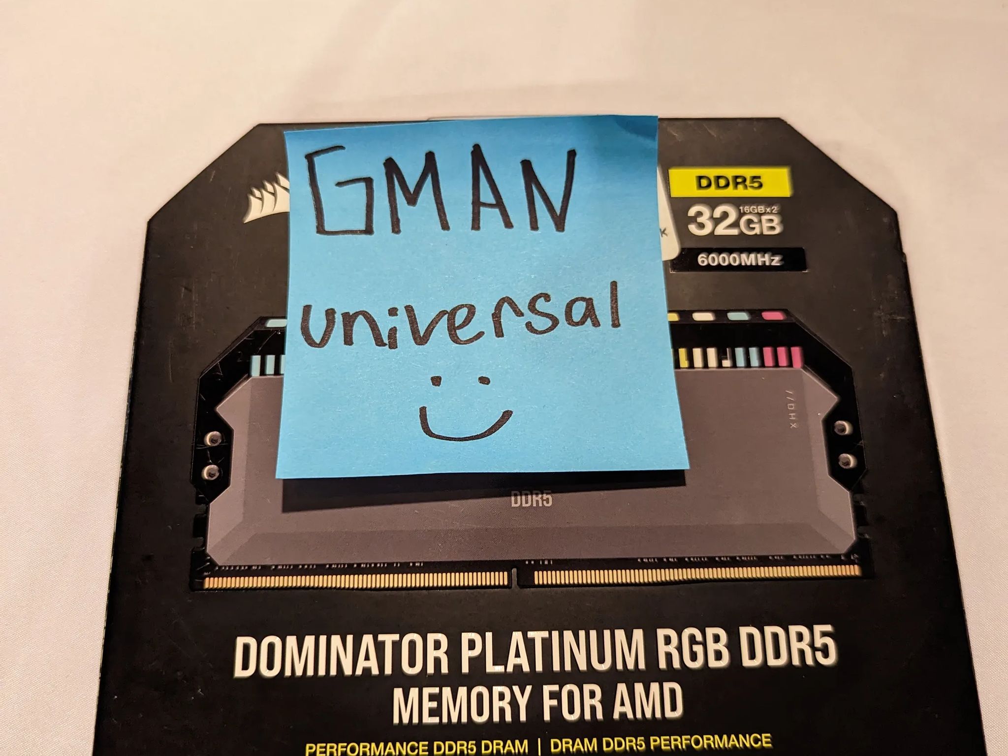CORSAIR DOMINATOR PLATINUM RGB DDR5 RAM 32GB (2x16GB) 6000MHz