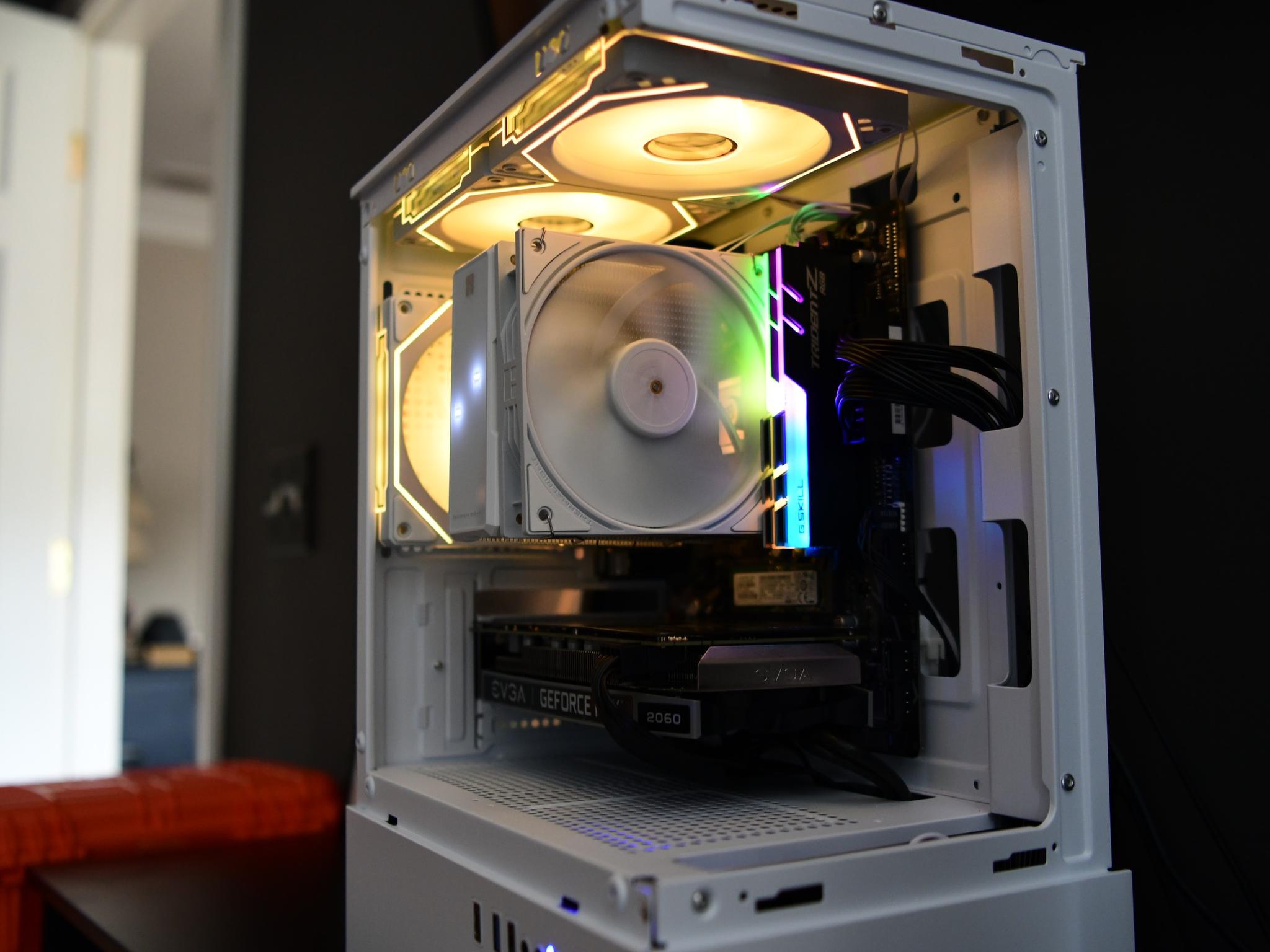 EVGA RTX 2060 White Gaming PC — Ryzen 5 3500X / 16GB / 512GB NVMe — Digital Temp Display