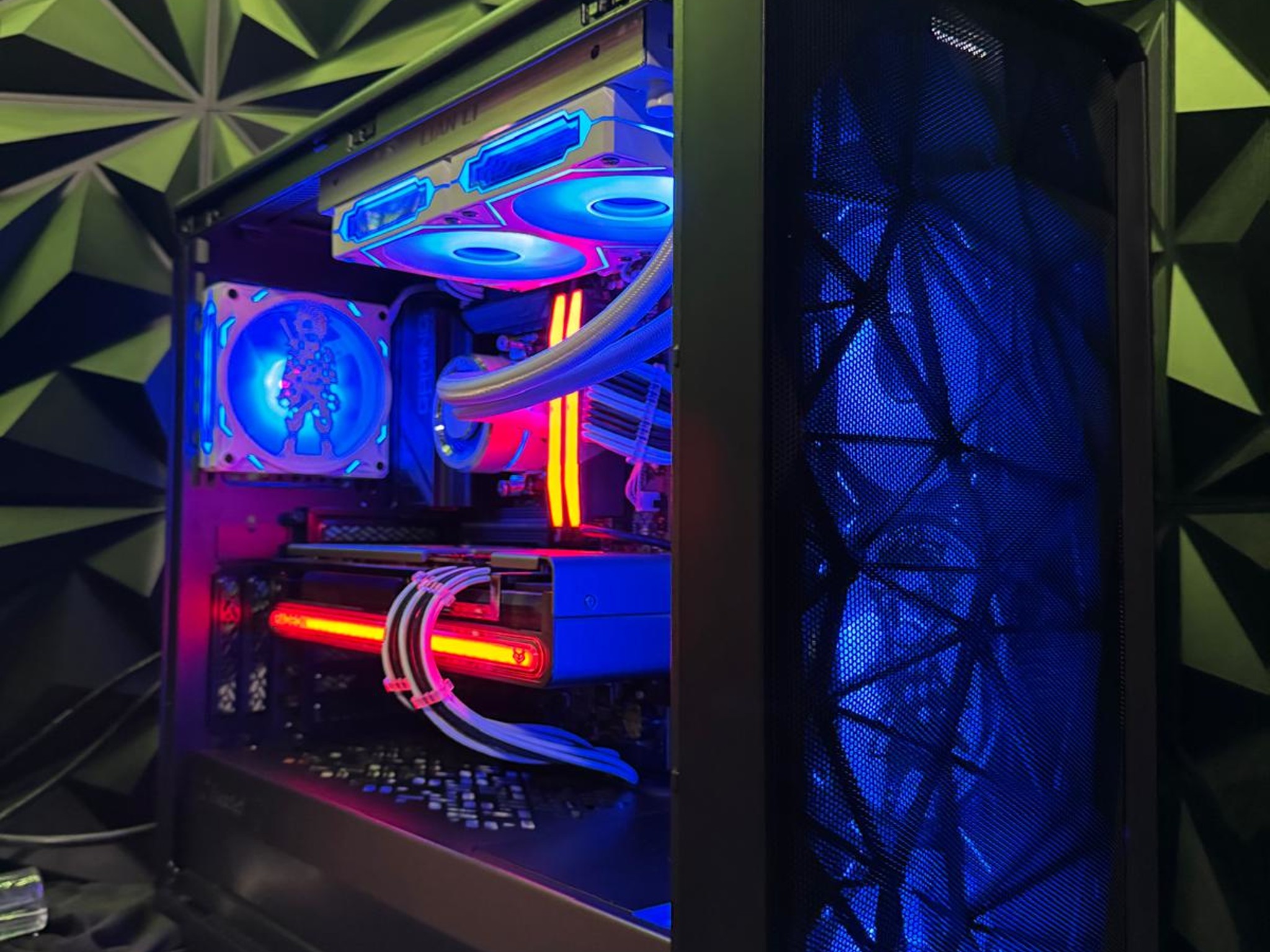 🔥 THE DEMON PLAYER 🔥Ryzen 7 7700X| RX 7800XT| 32 GB DDR5| 4.75 TB NVMe|850W PSU