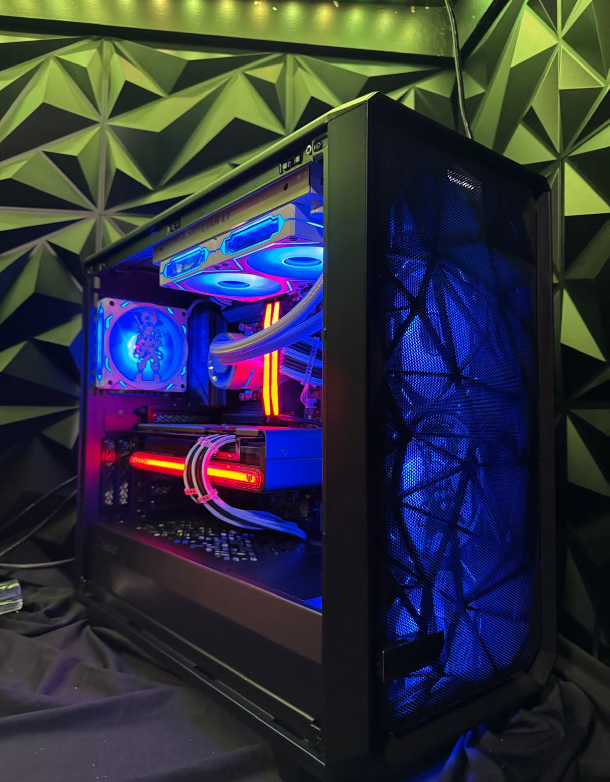 🔥 THE DEMON PLAYER 🔥Ryzen 7 7700X| RX 7800XT| 32 GB DDR5| 4.75 TB NVMe|850W PSU