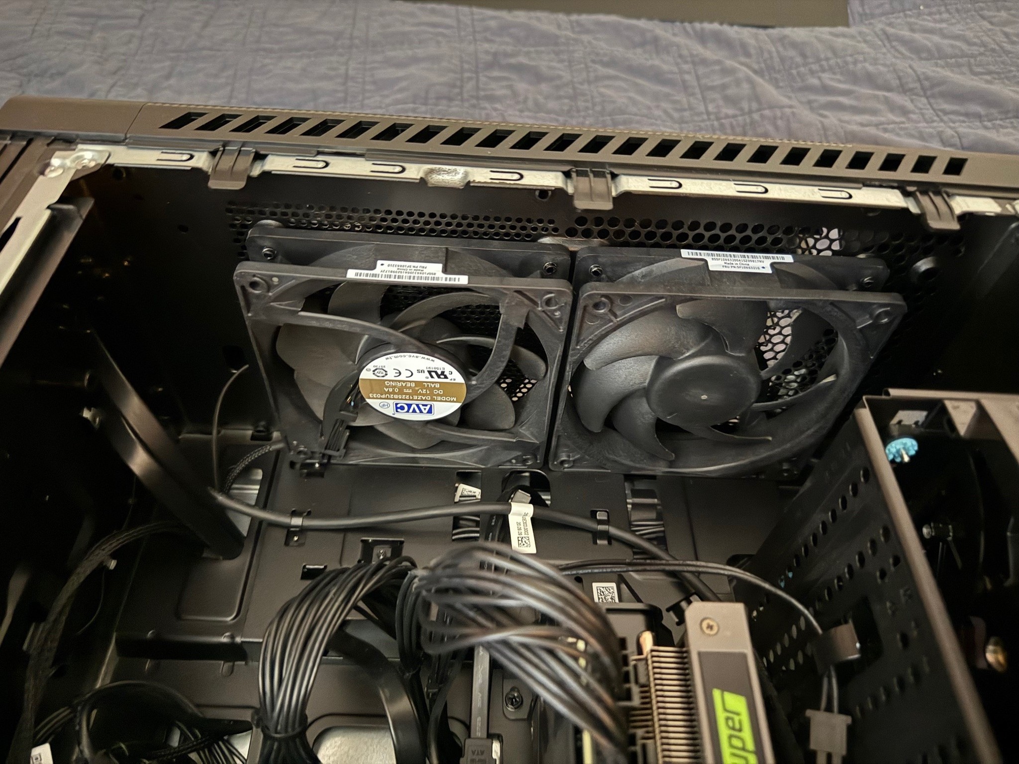 Lenovo Legion T5 28IMB05 90NC