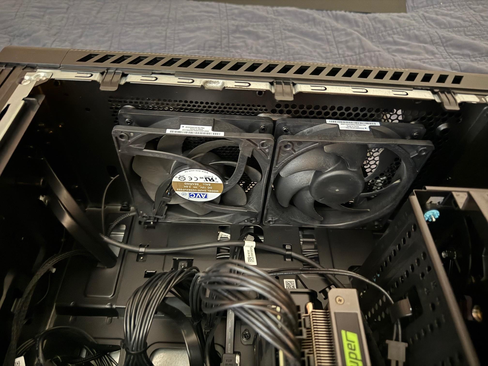 Lenovo Legion T5 28IMB05 90NC