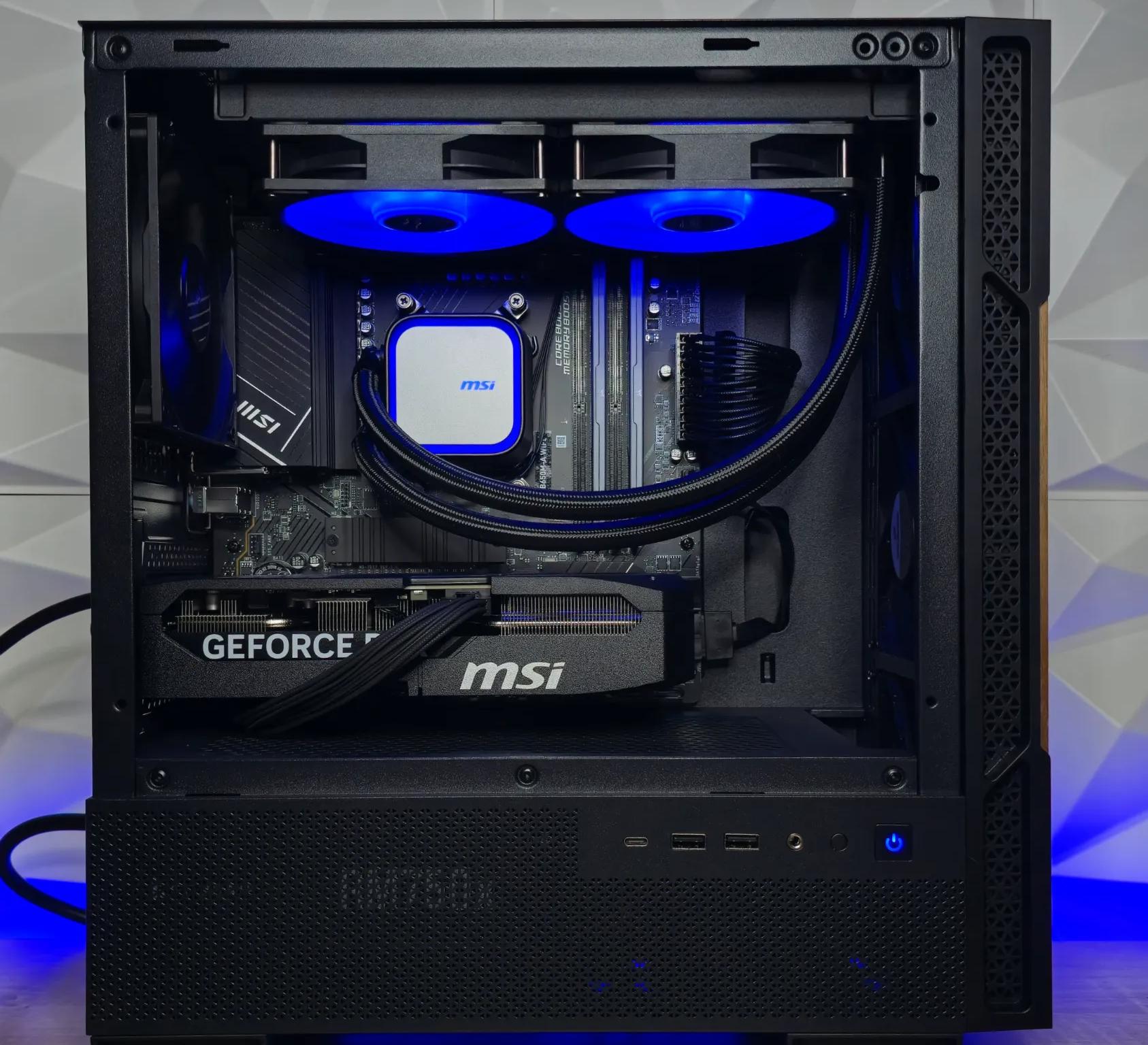 New GeForce RTX 5070 with AMD Ryzen 7600x 32GB DDR5 RAM WiFi
