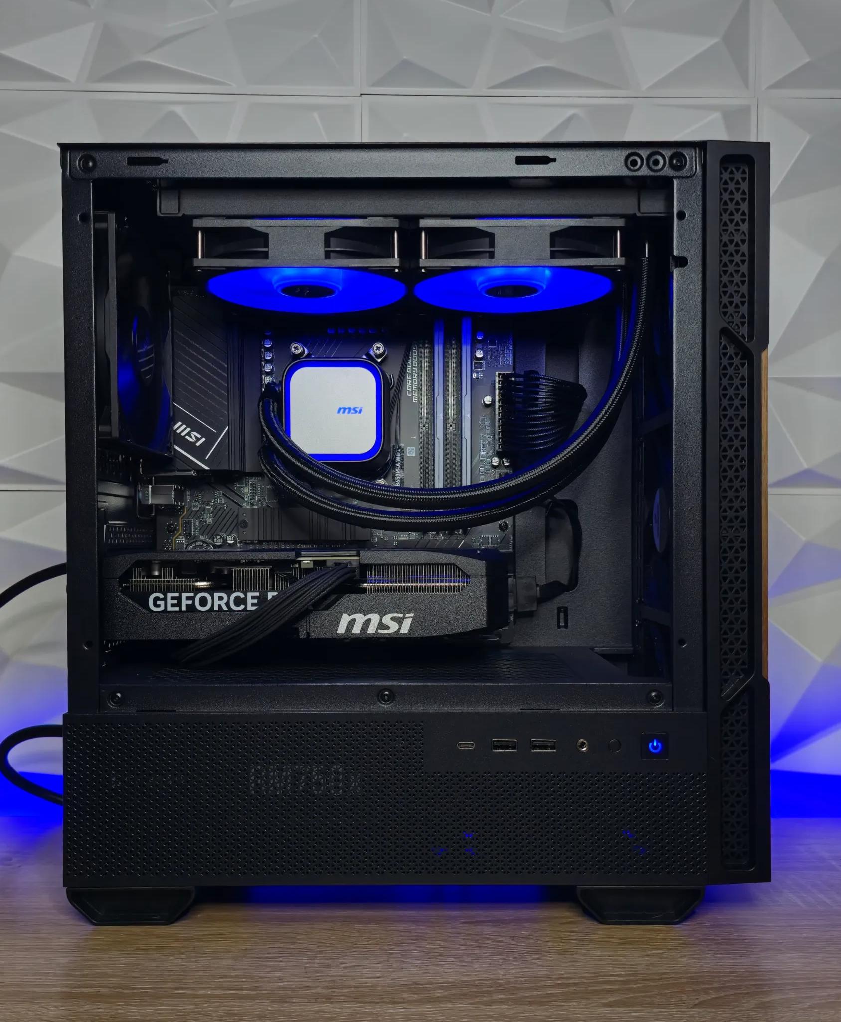 New GeForce RTX 5070 with AMD Ryzen 7600x 32GB DDR5 RAM WiFi