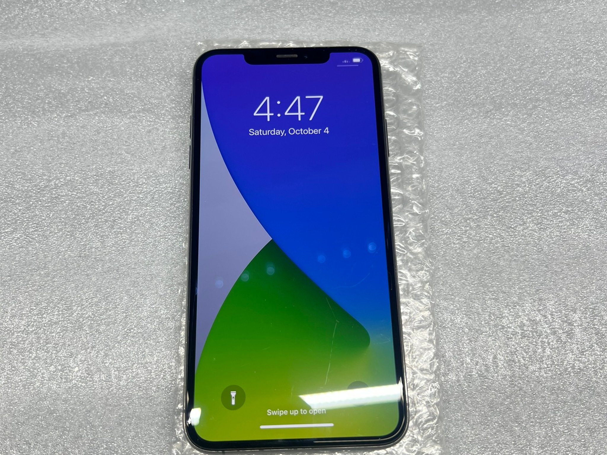 Apple iPhone XS Max – Unlocked – 512 GB – Space Gray