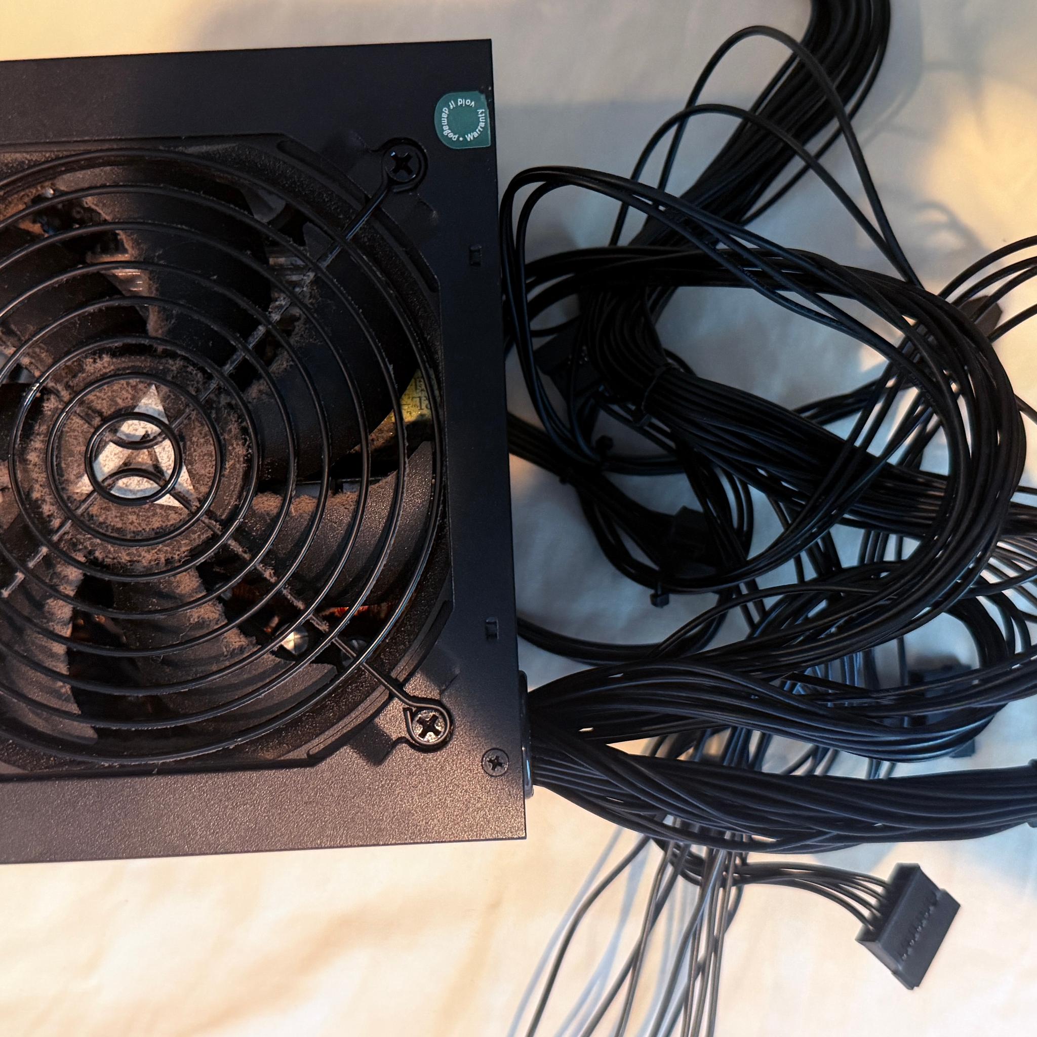 Apevia Venus 500W Power Supply (VENUS500W) ATX Non-Modular