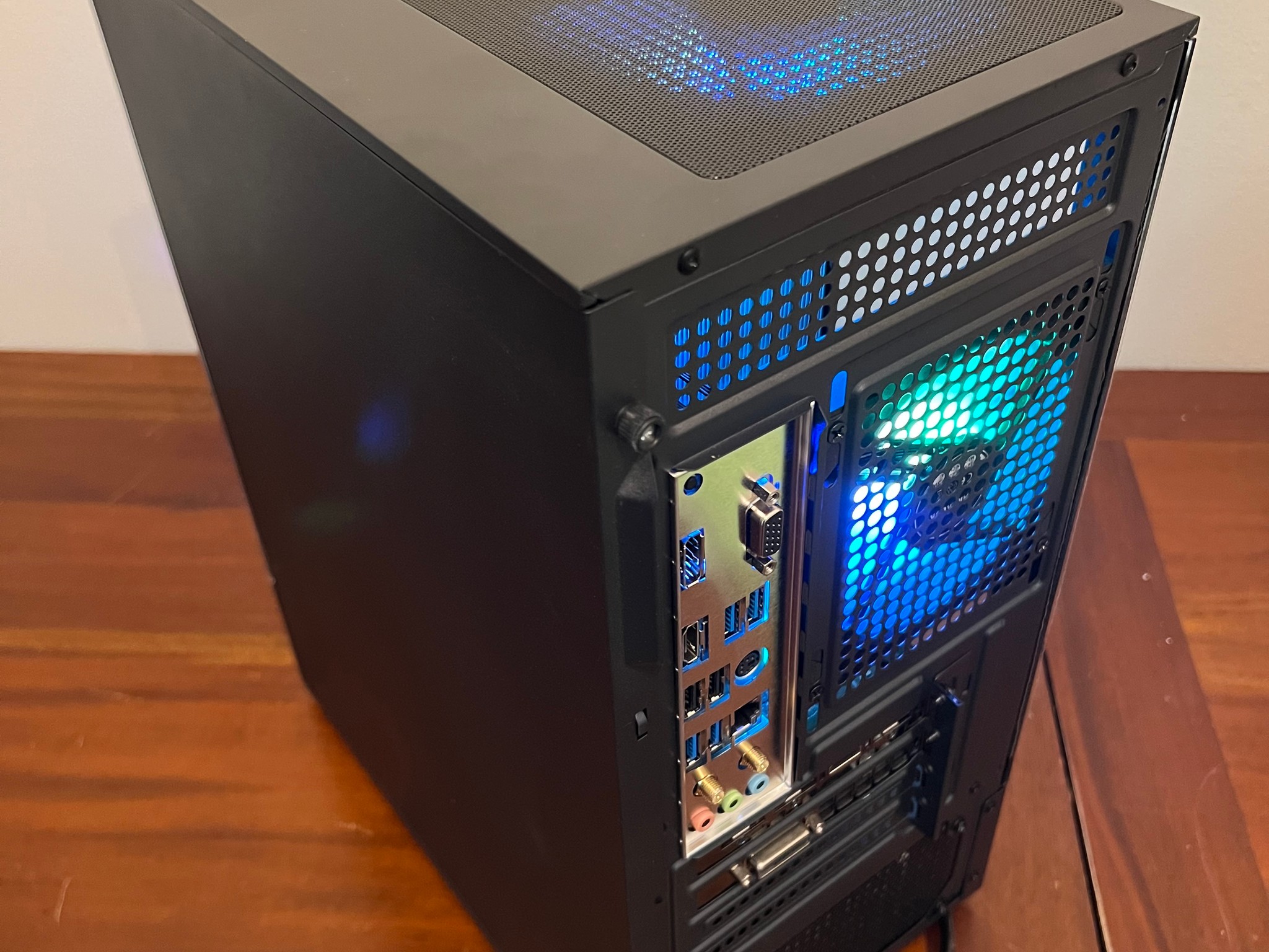 Ryzen R5 2600 Gaming PC GTX 1070 512GB NVME SSD 16GB RAM WIFi WINDOWS 11 Pro
