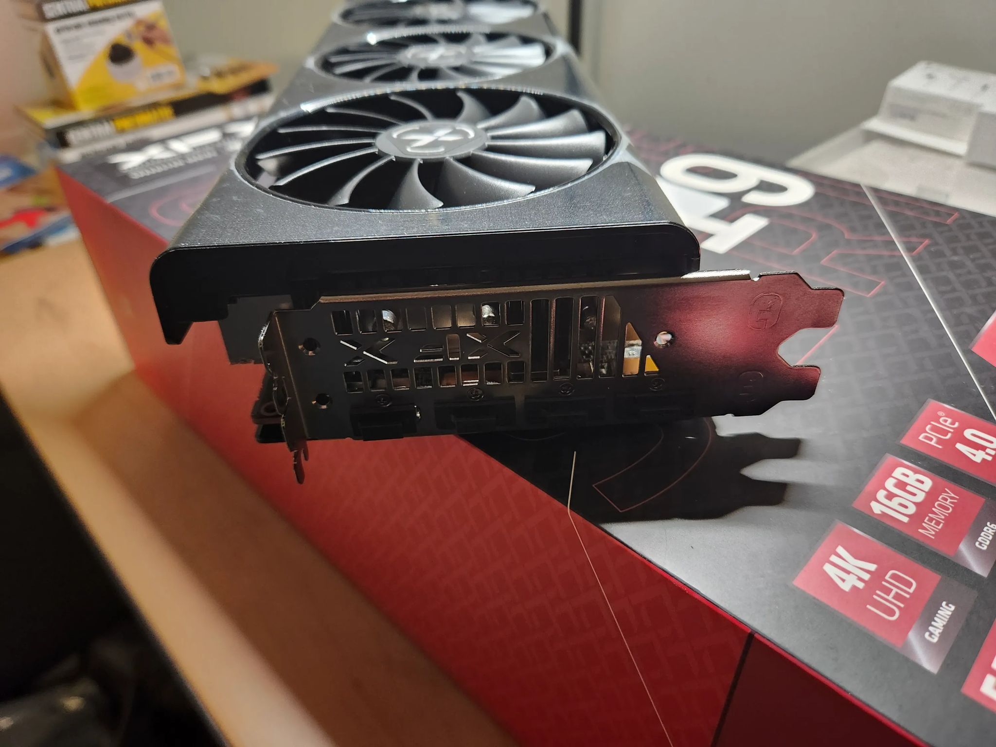 XFX RX6800 16GB Graphics Card Gamer Card