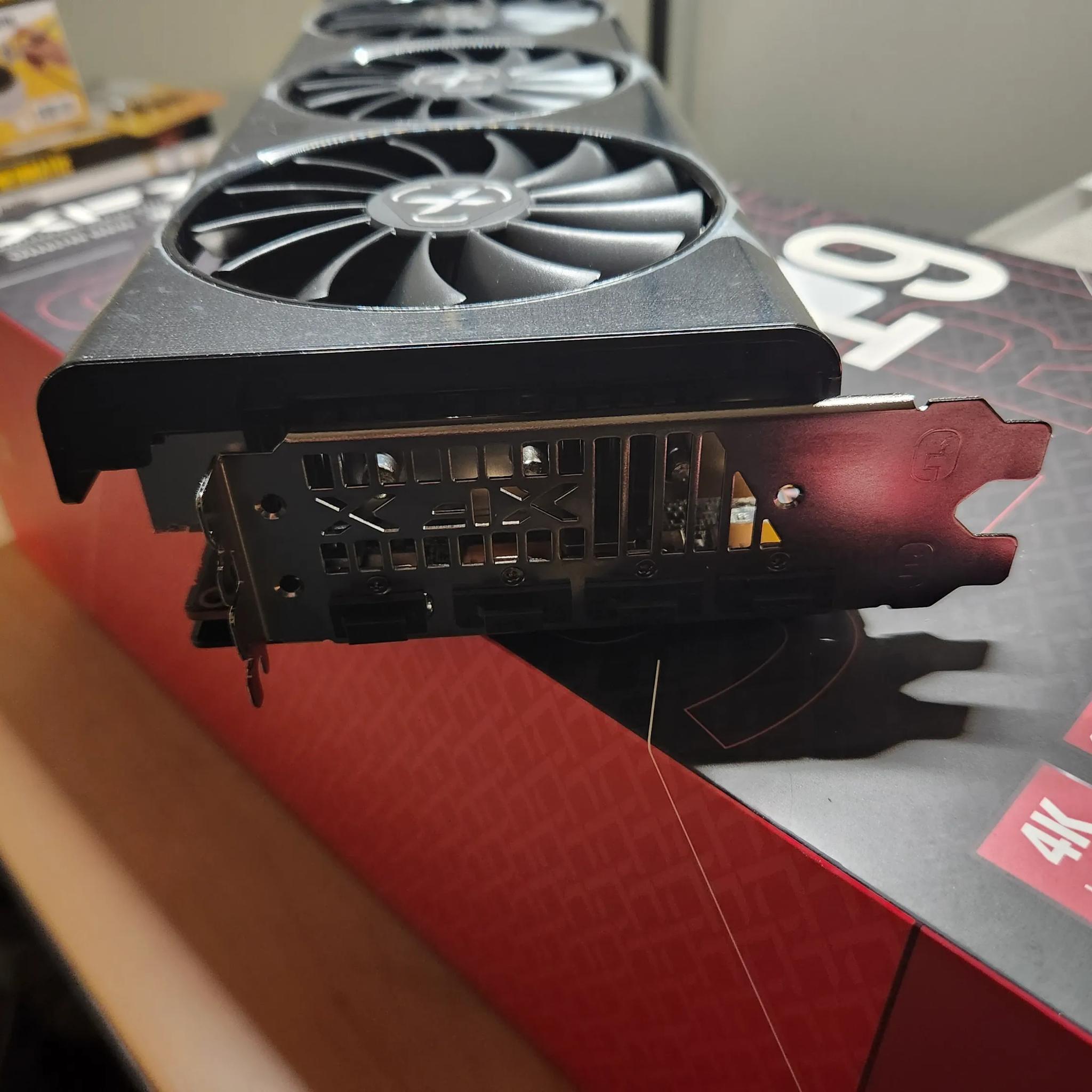 XFX RX6800 16GB Graphics Card Gamer Card