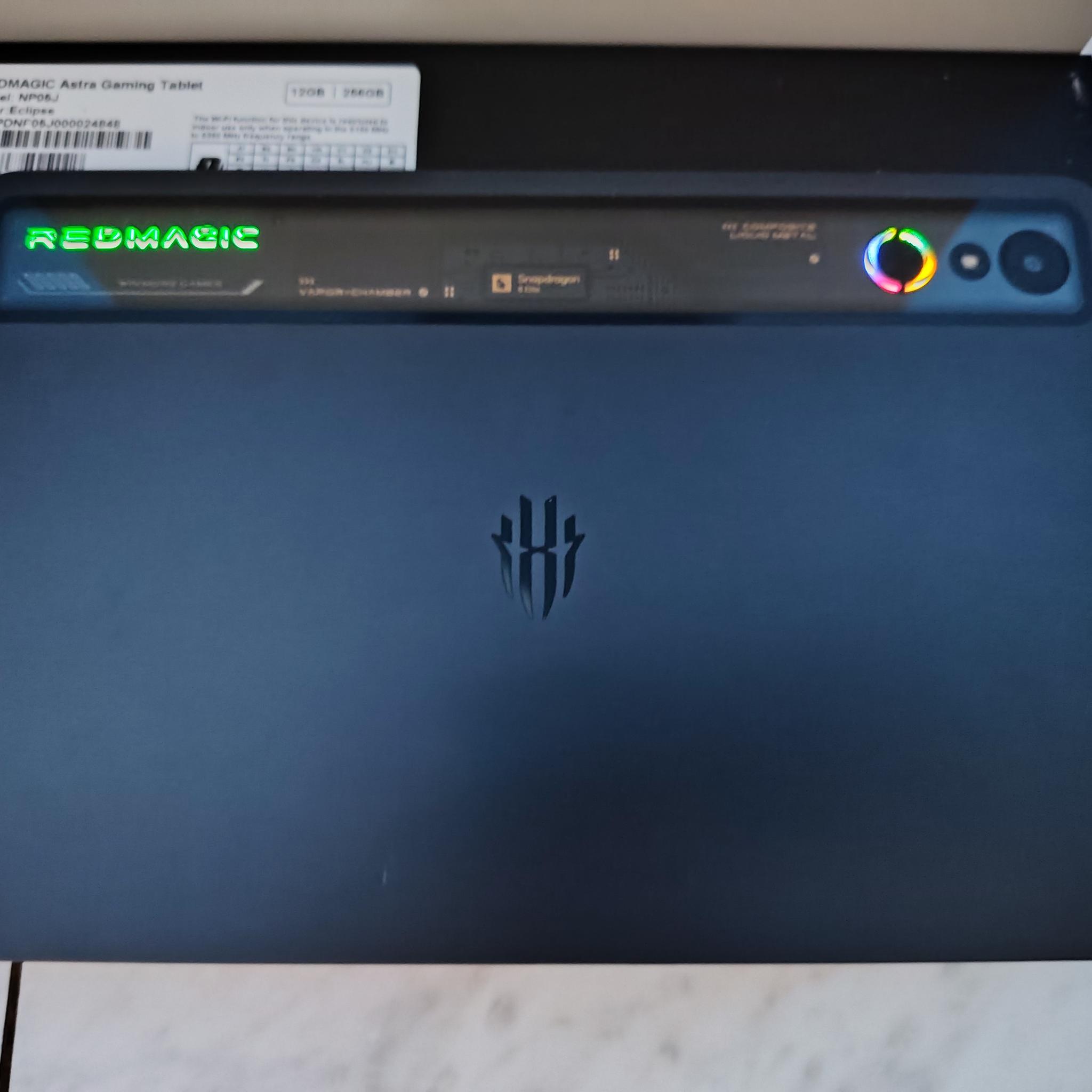 REDMAGIC ASTRA GAMING TABLET 12GB MEMORY 256GB STORAGE ECLIPSE COLOR