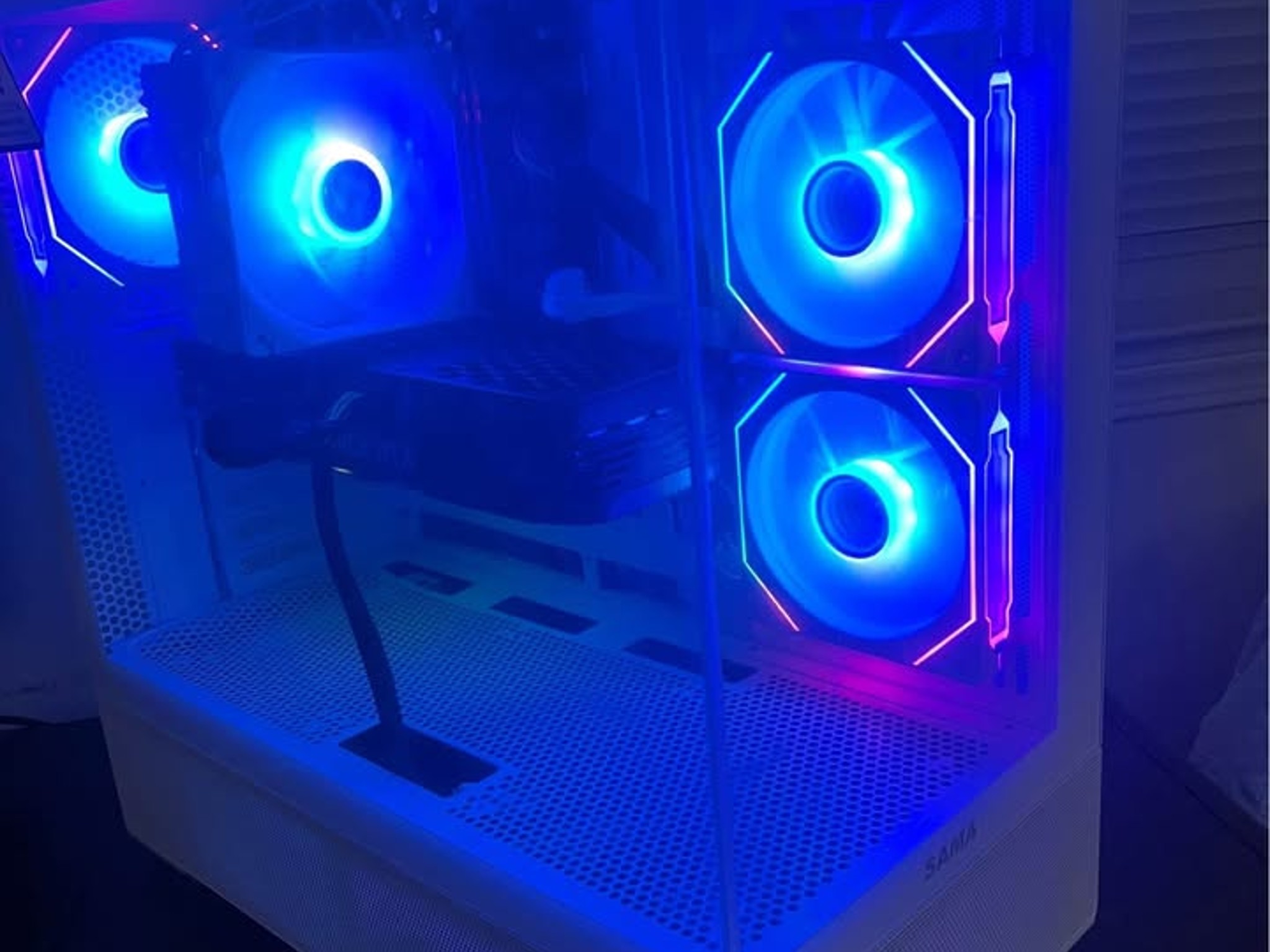 NEED GONE ASAP RTX 3070, Ryzen 7 (8 CORES 16 THREADS), 16GB RAM, 500GB NVME, WiFi,Gaming PC