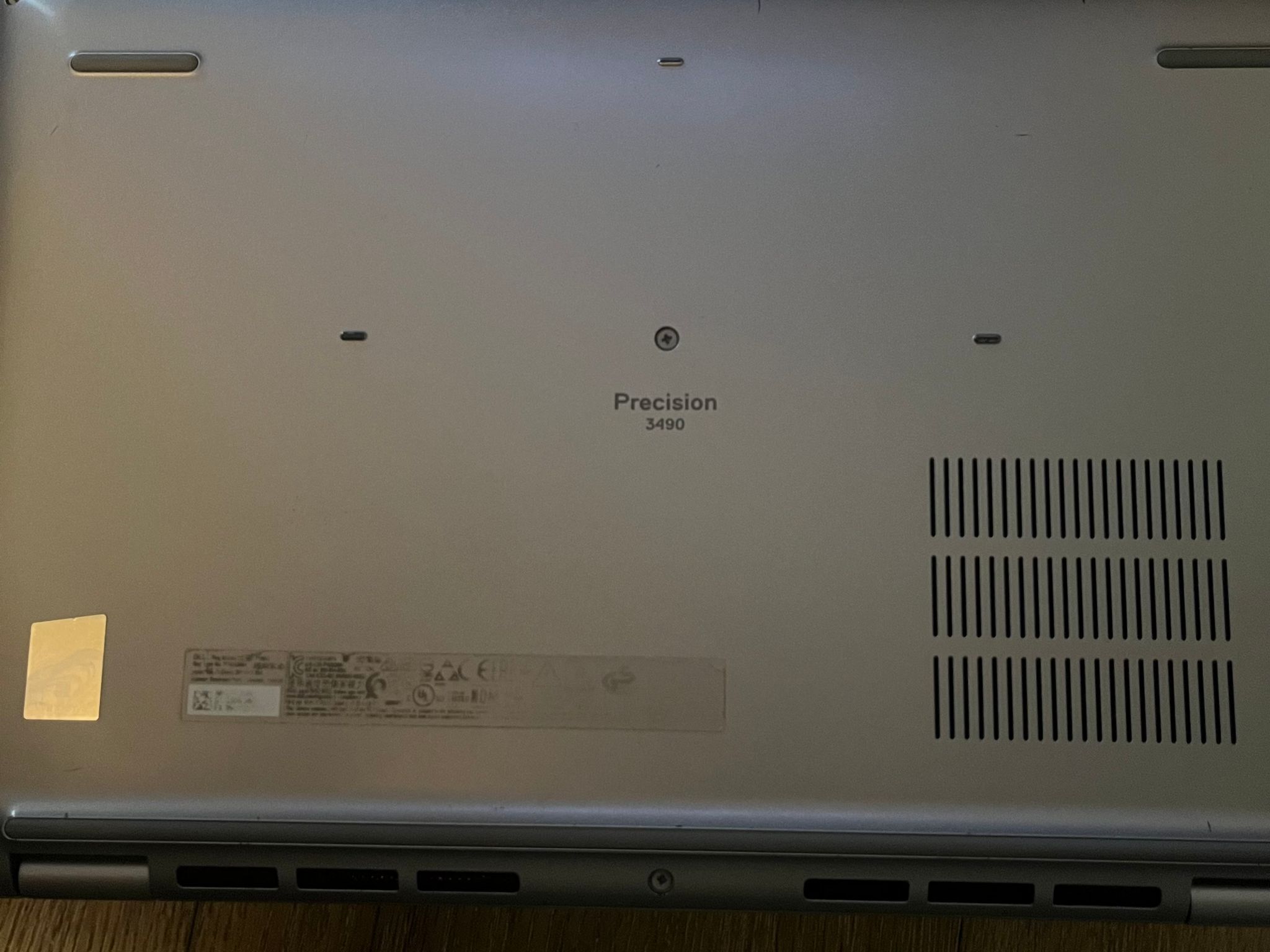 Dell Precision 3490 Intel Core Ultra 7 165H vPro Barebones No Ram/SSD