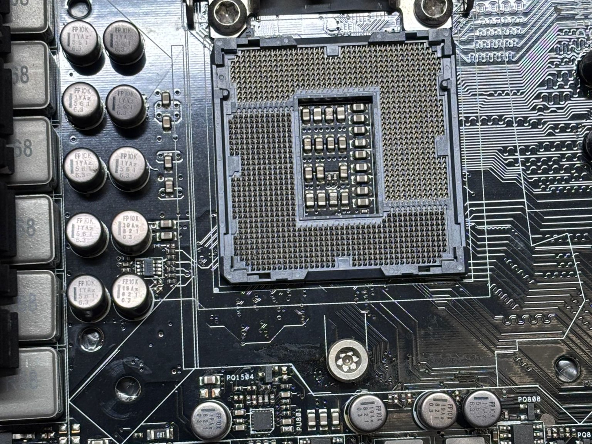 Motherboard and cpu combo it comes with an IO shield and cpu cooler (Fully tested)