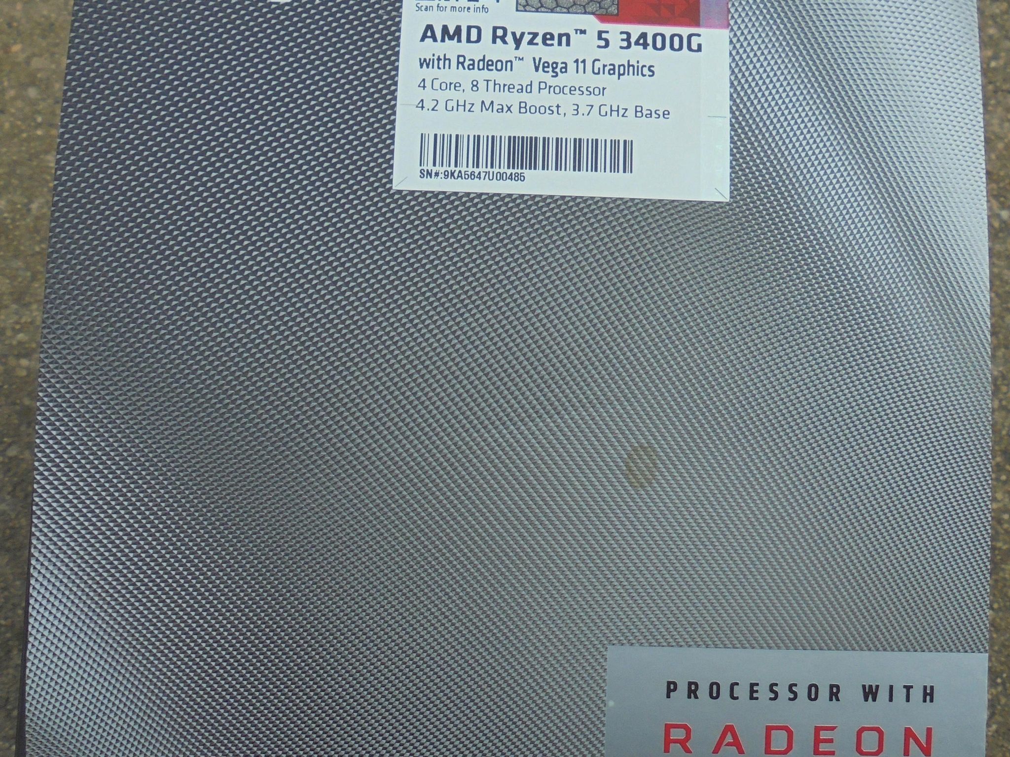 AMD Ryzen 5 3400G 4C/8T 3.7 GHz Processor with Radeon Vega 11 Graphics
