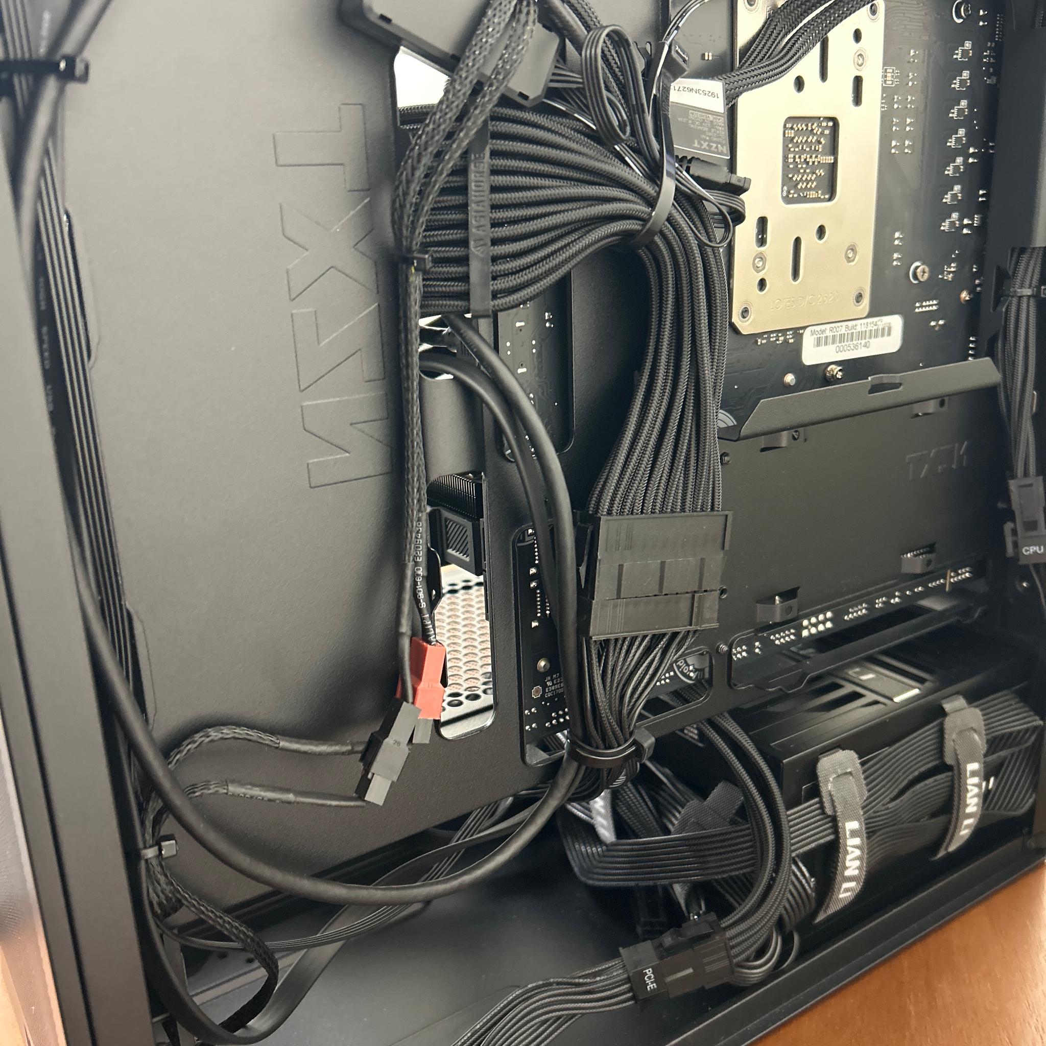 🖤 1440p Gaming Workstation | Ryzen 5 7500X3D ⚡ | 32GB DDR5 | RX 9060 XT 16GB 🔥