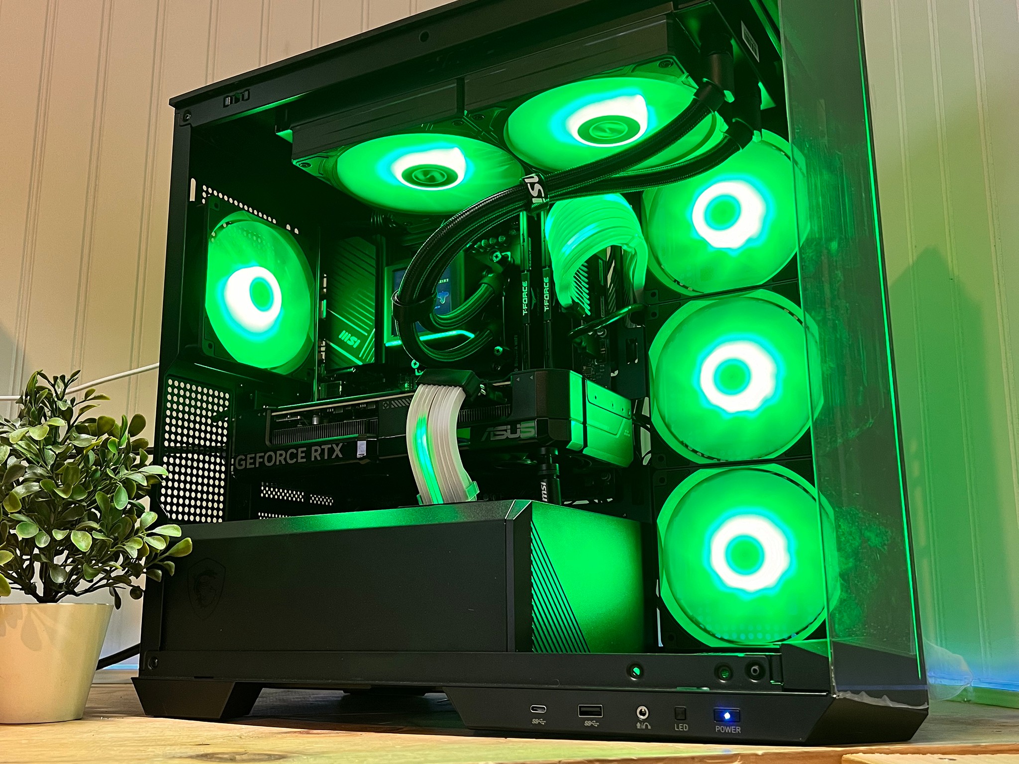 RGB is king price to performance 7700/4070/32gig ddr5/2tb nvme listing has changed to pny 4070