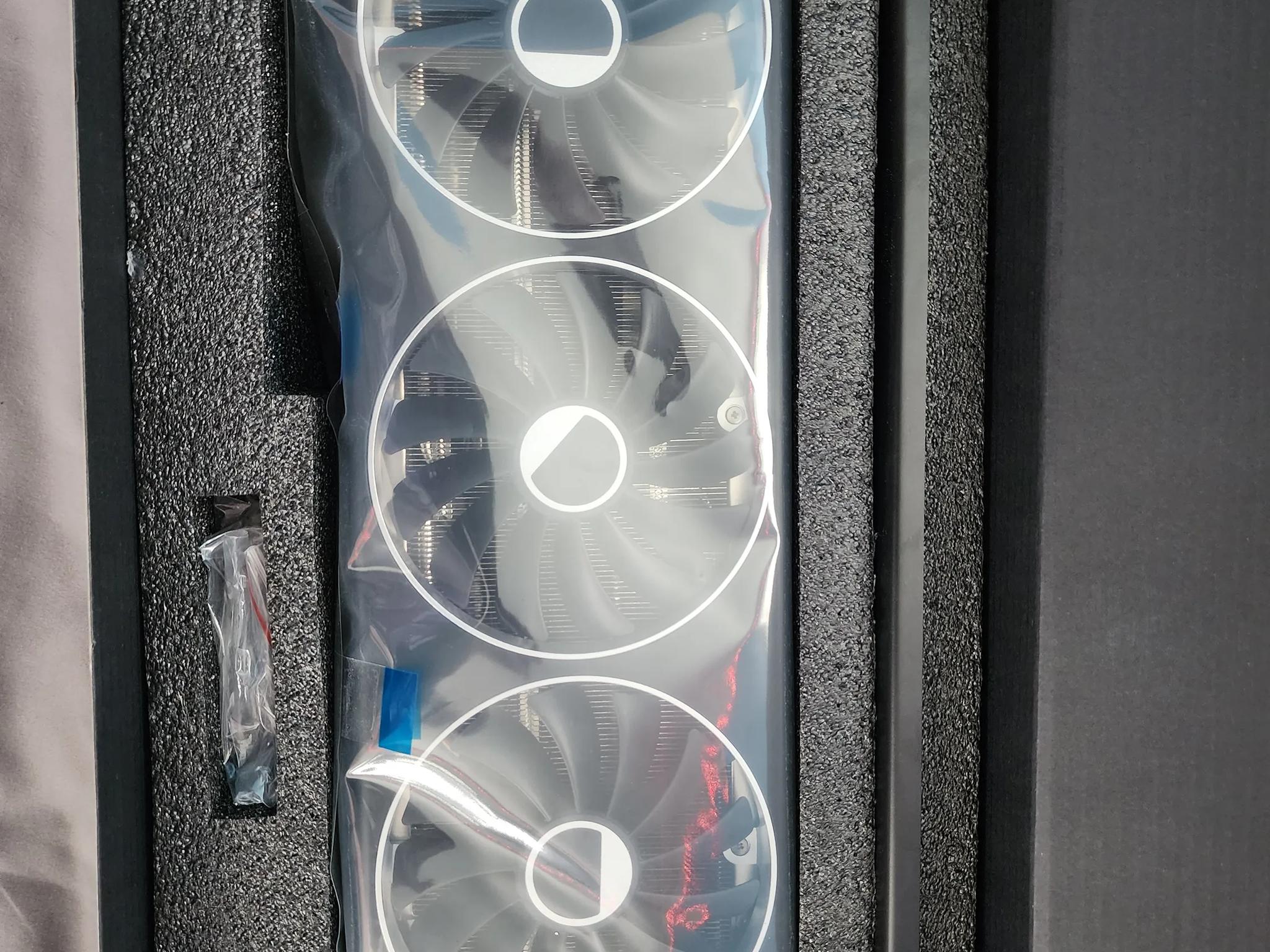 RX 7900XTX XFX merc 310 Black