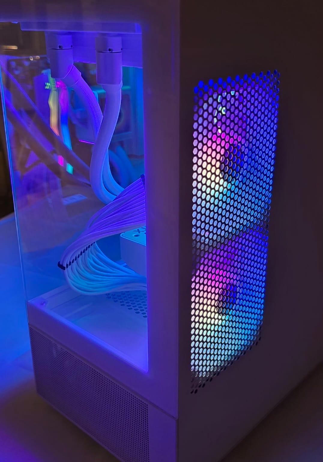 Beautiful White RGB 4060+7700X PC 🔥🔥