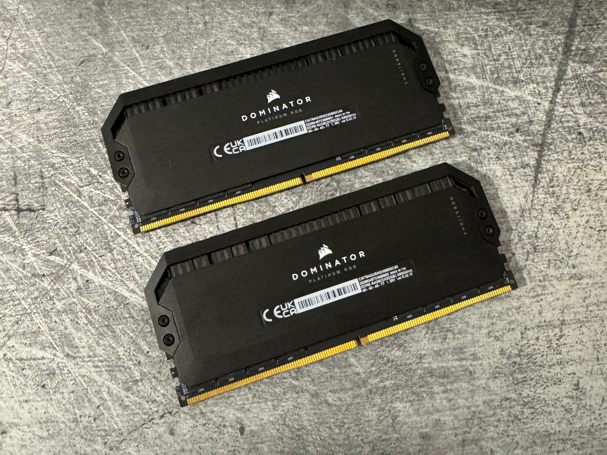DDR5 64GB (2x32) 5600MT/S Corsair Dominator Platinum RGB