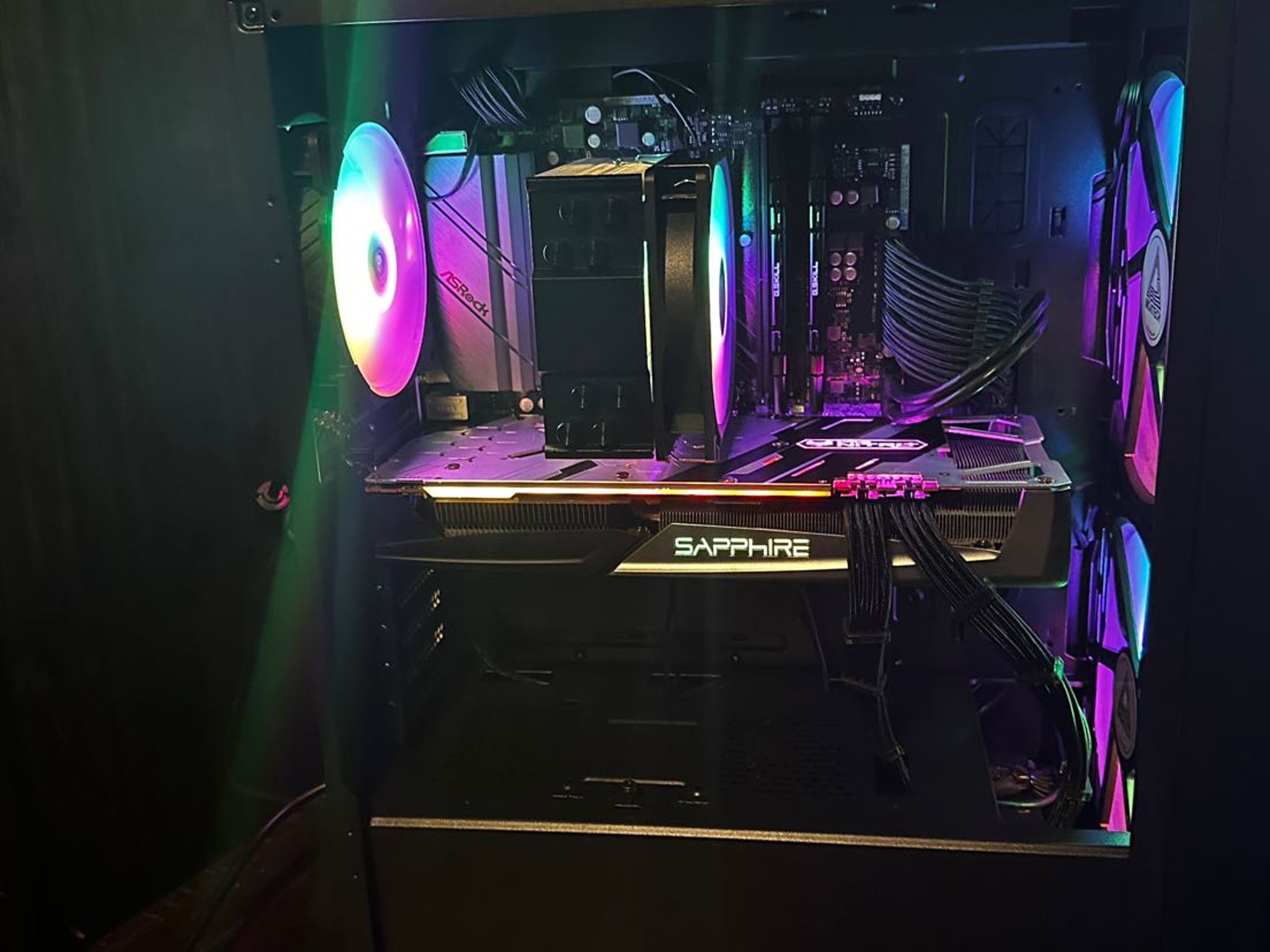 Sapphire NITRO+ RX 5700 XT