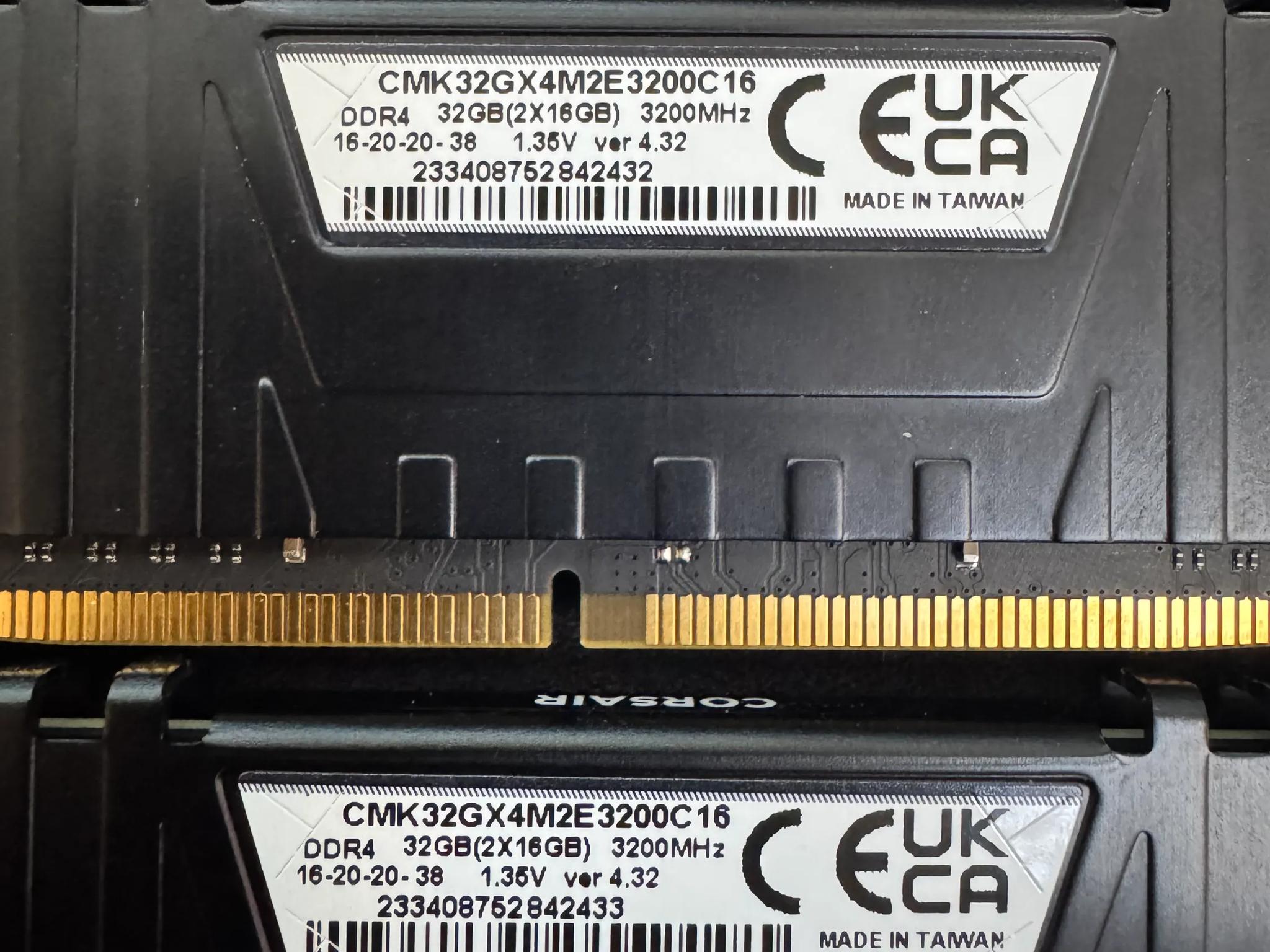 CORSAIR Vengeance LPX DRR 4 - 32 GB