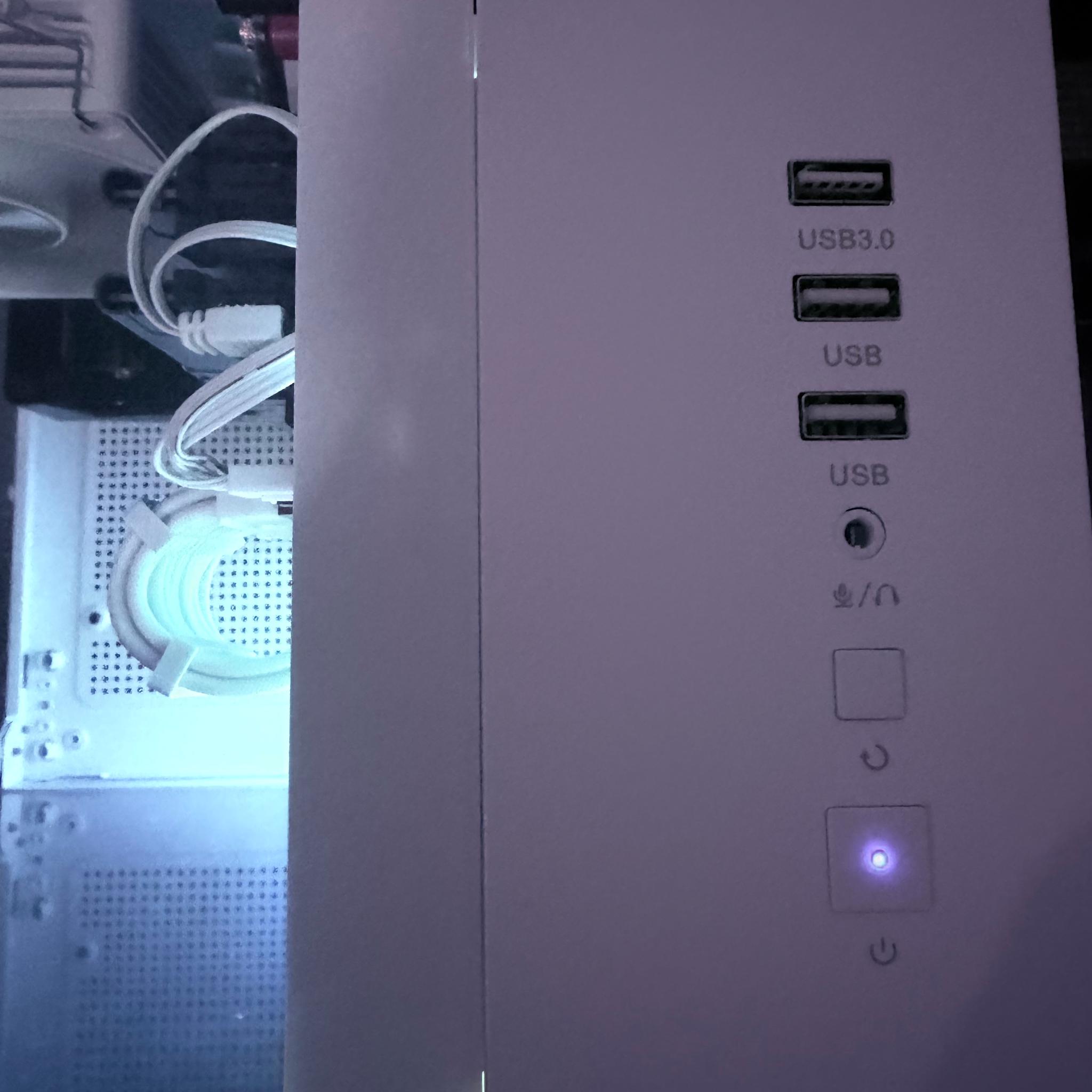 🌈"Frozen Opal"⚪️| 1080p Gaming | RTX 5060 | Ryzen 5 5500 | 16GB Ram | 1TB Storage | Free Shipping