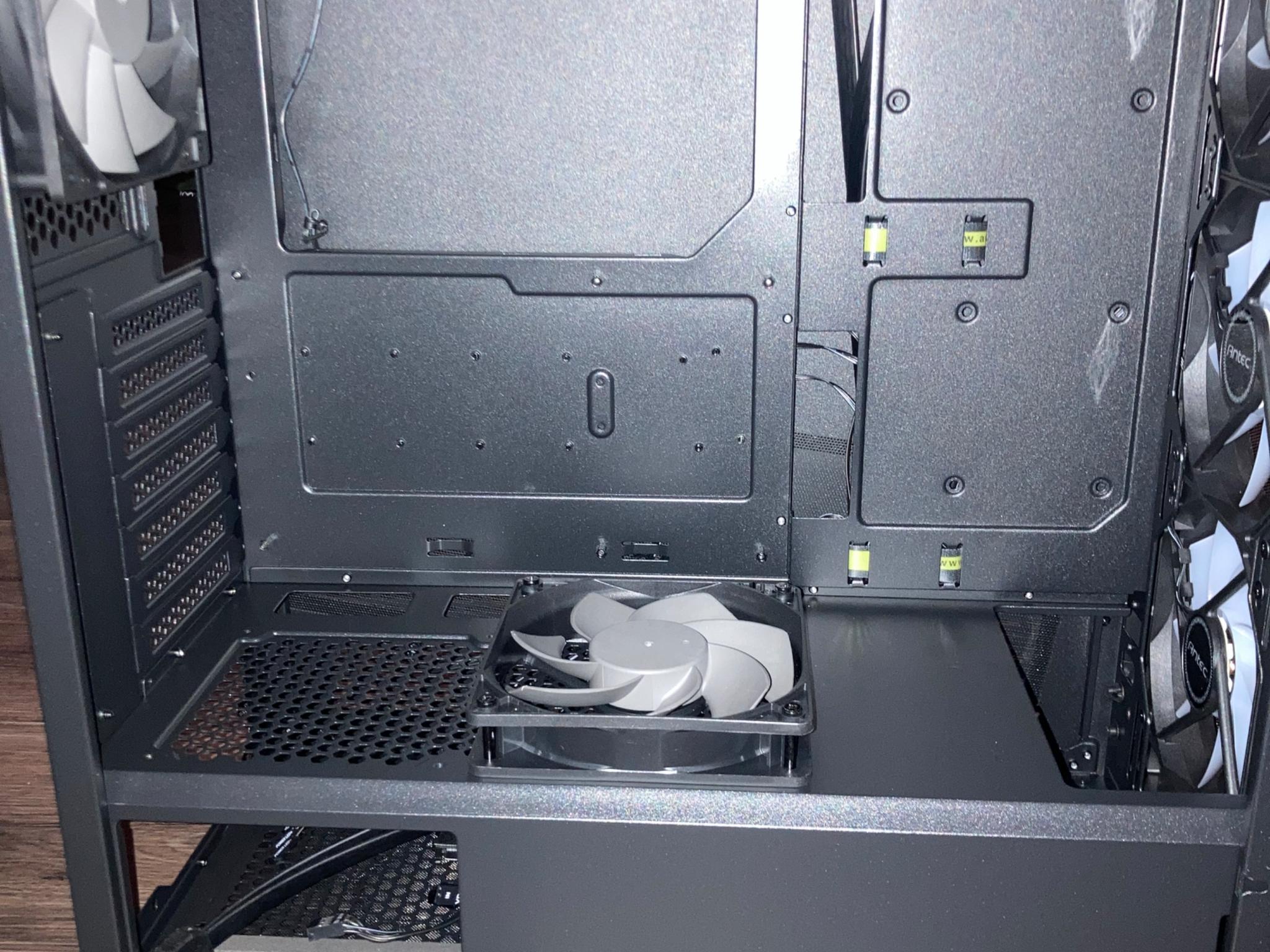 Antec D700 Flux
