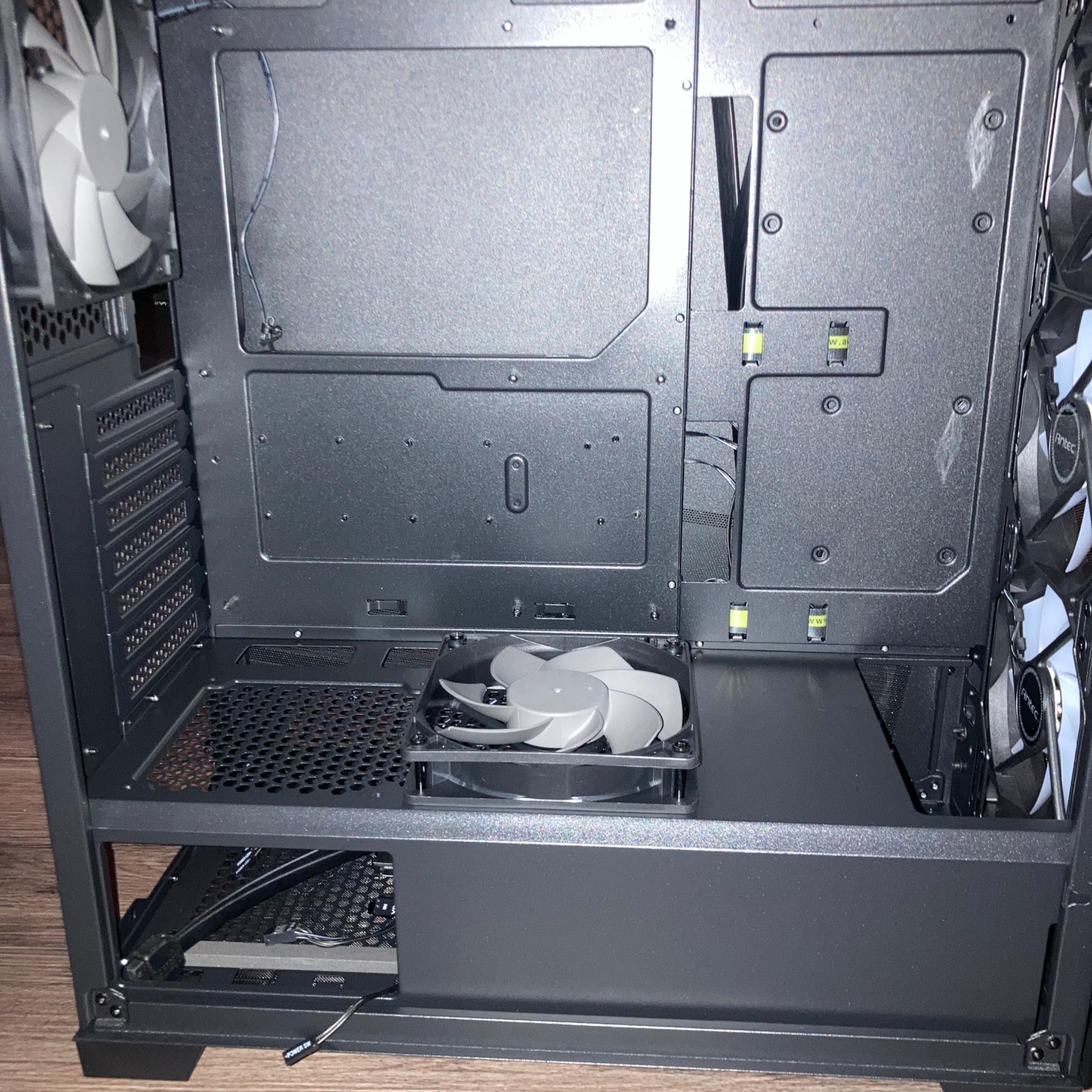 Antec D700 Flux