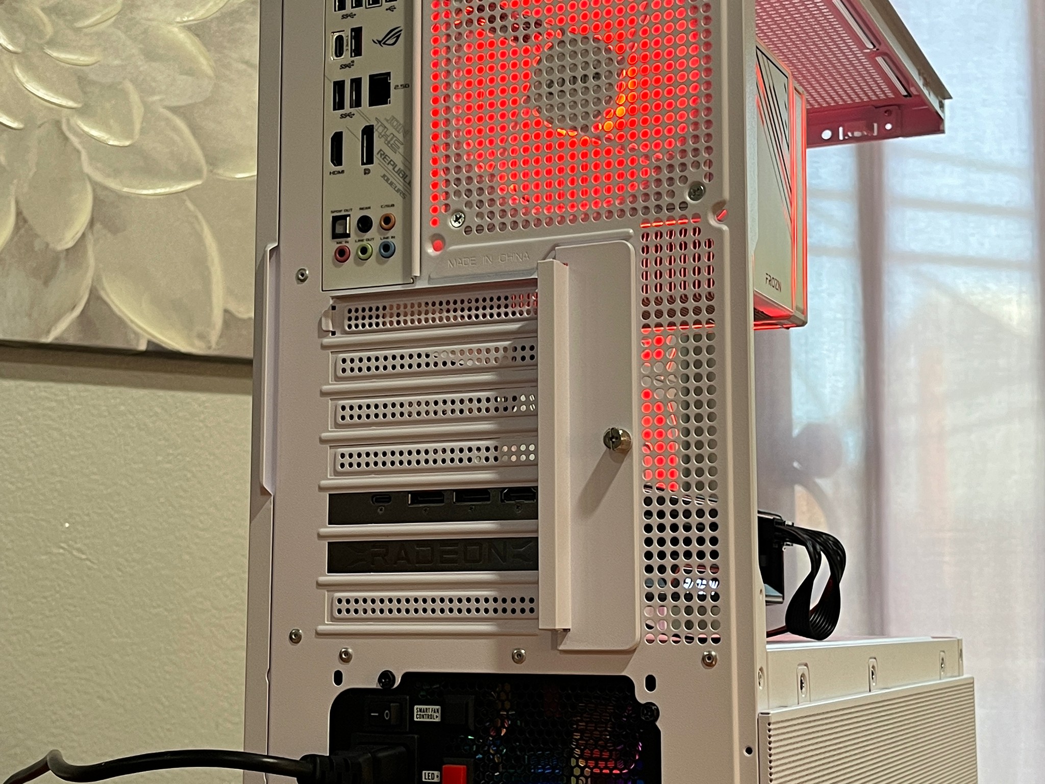 SAPPHIRE RX 6800 XT 16GB, Ryzen 7 5800X, 32GB 3200MHz | White RGB Gaming Computer/PC
