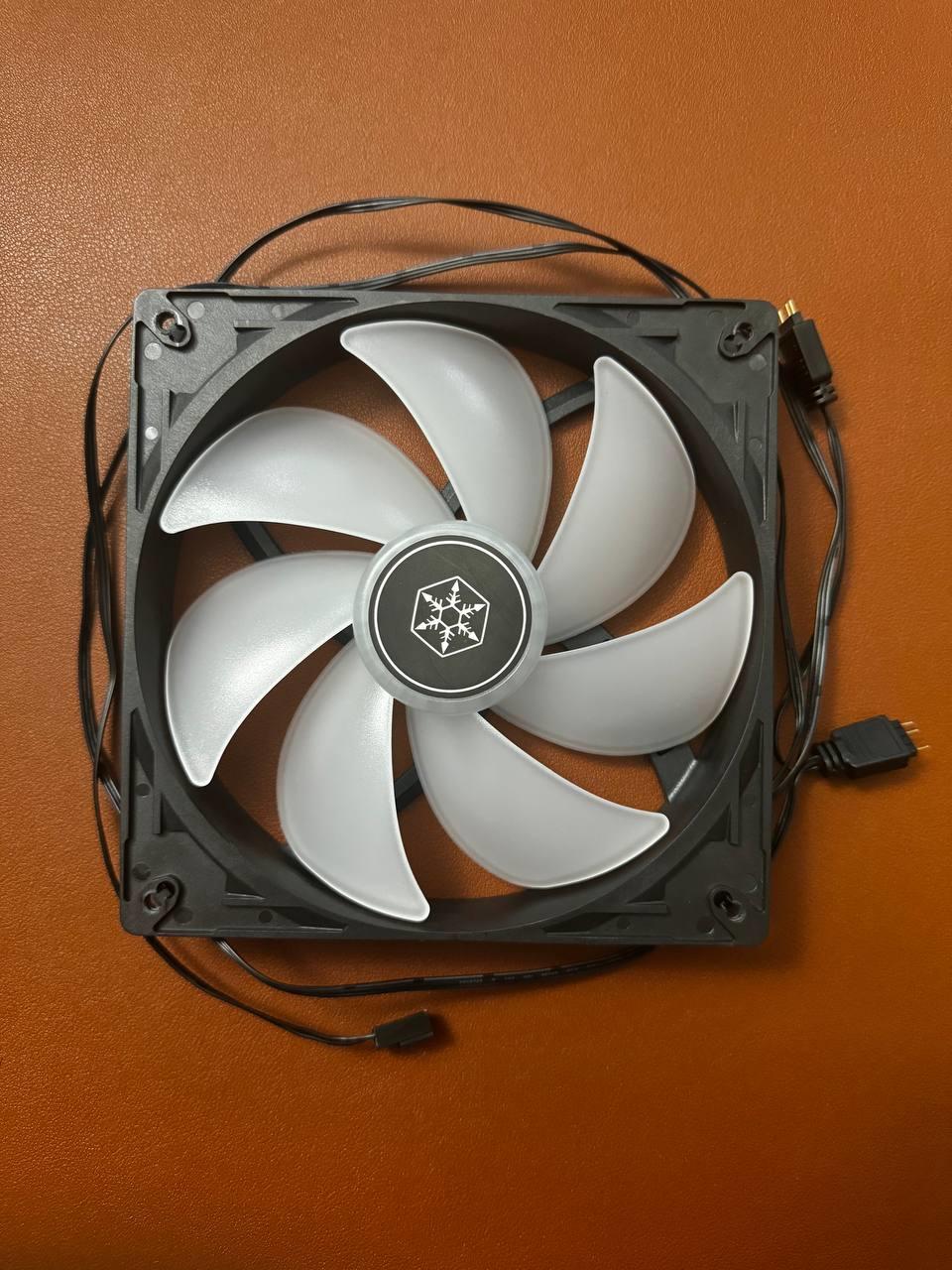 2 Silverstone 140mm ARGB Case Fans and fan/argb hub