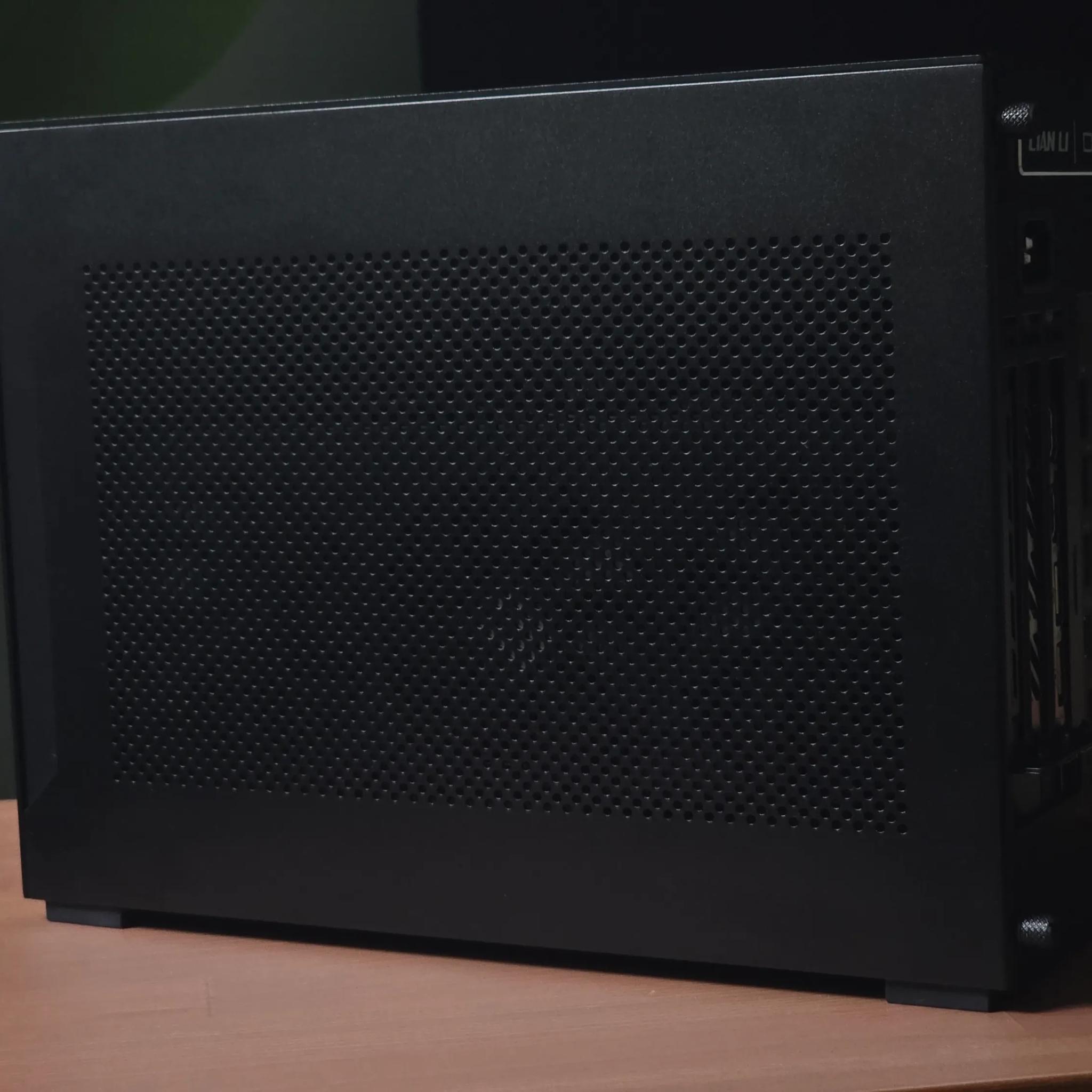 AMD Ryzen 7800X3D | RX 9070 XT 16GB | 32GB RAM | 2TB NVMe SSD | Custom mini-ITX Gaming PC