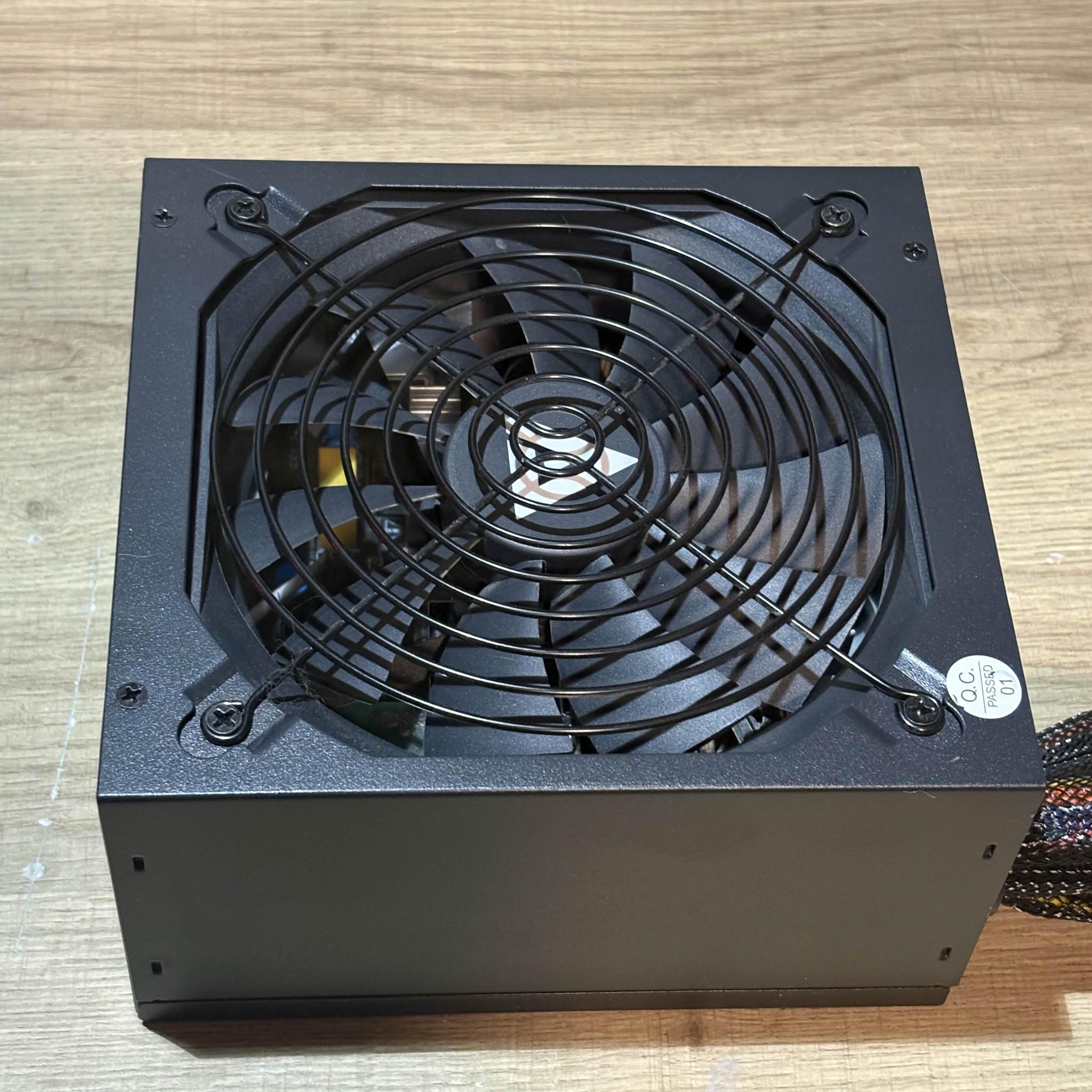 Apevia Jupiter Power 800W Bronze Non-Modular