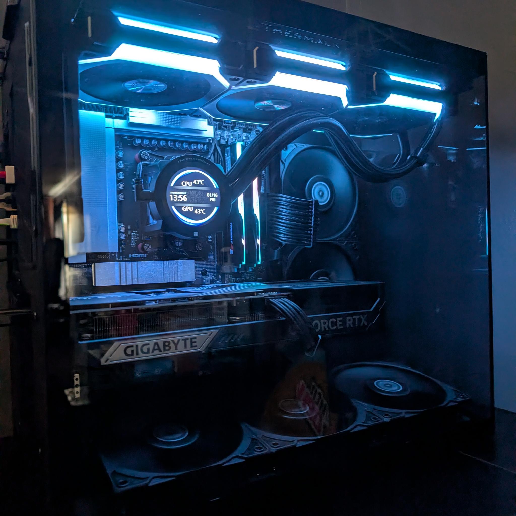 GIGABYTE GeForce RTX 5080 WINDFORCE OC SFF 16GB
