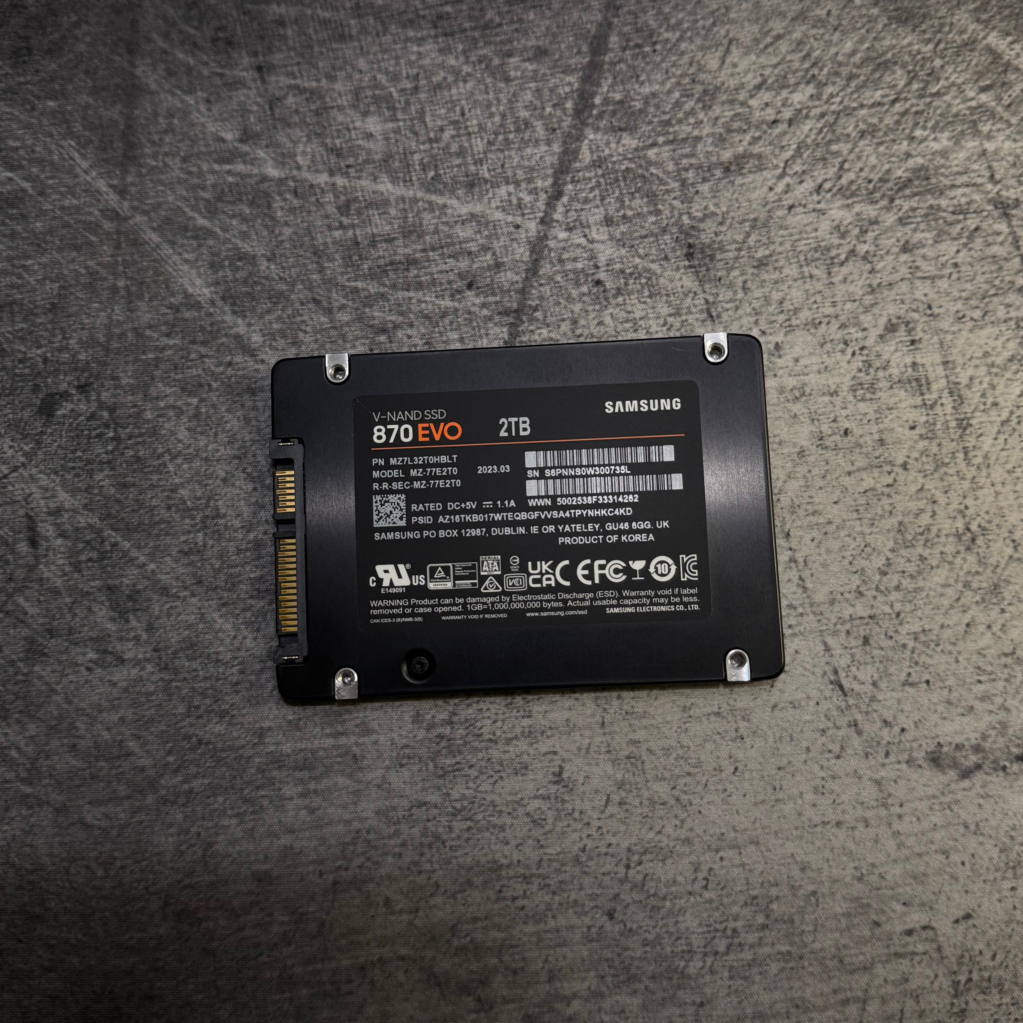 Samsung 870 EVO 2TB 2.5”