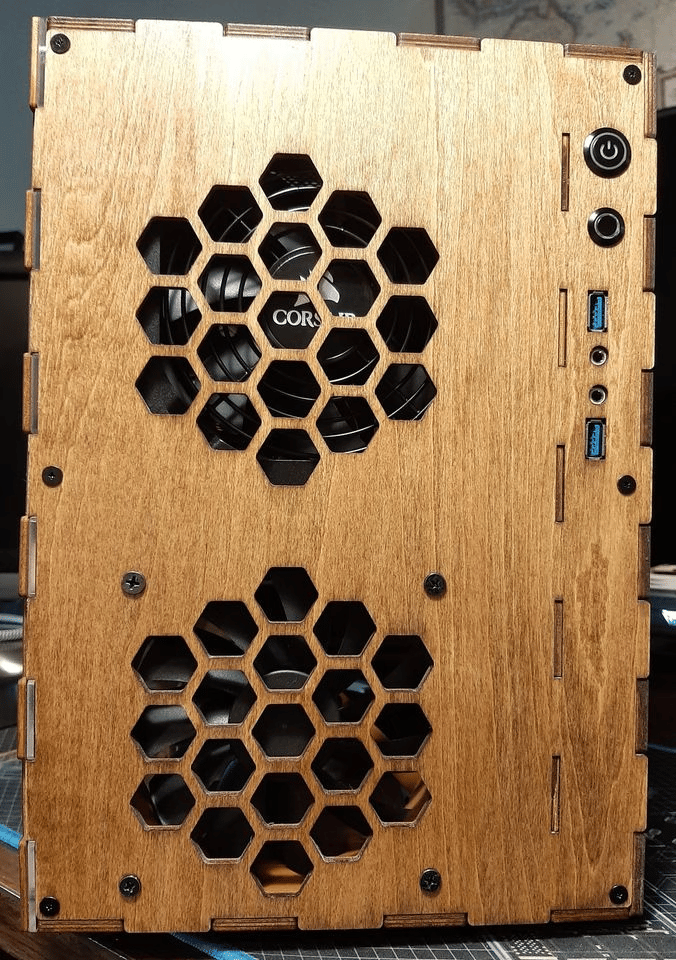 Perfect Christmas Gift / Beautiful One-of-a-Kind Custom Built Wood Case Computer