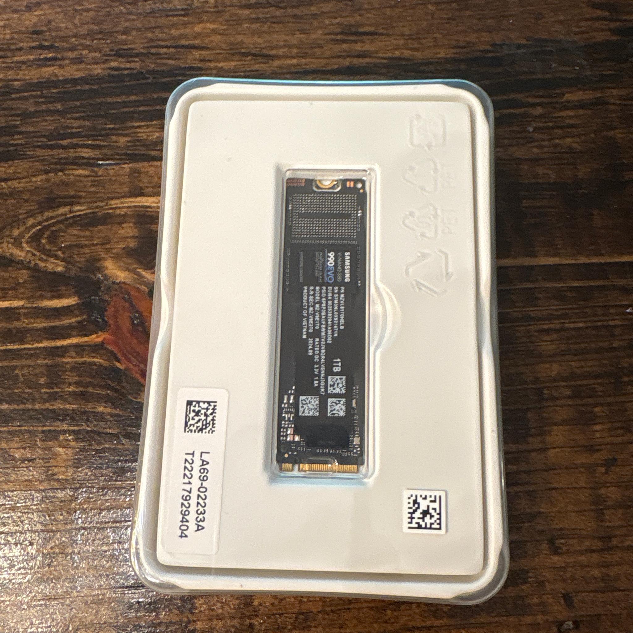 Brand new Samsung 990EVO 1tb ssd