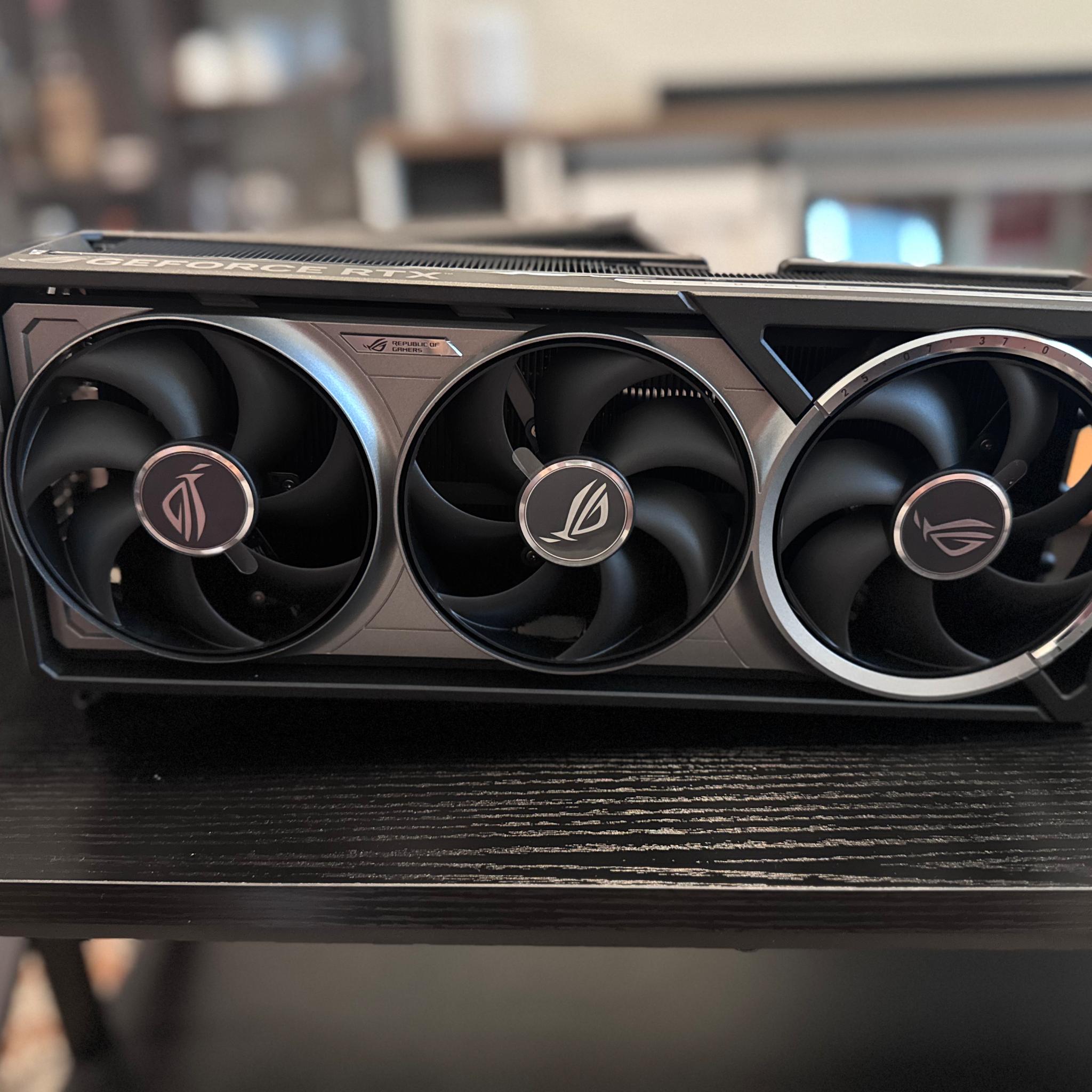 ASUS ROG Astral GeForce RTX™ 5080