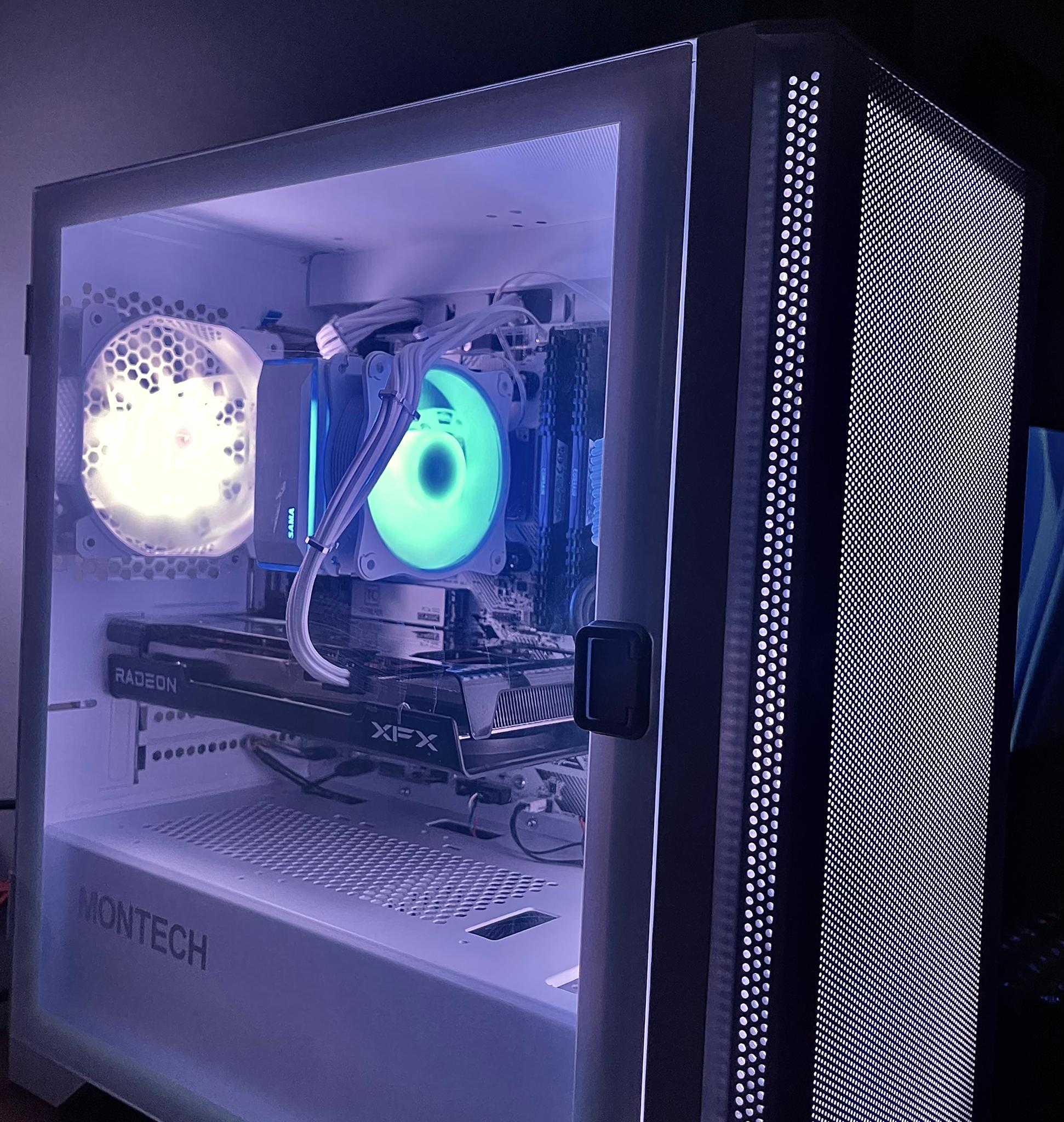 🥶 ALL WHITE 1080p Streaming/Gaming PC | RX 6600, Ryzen 5 3600, 1TB SSD 🥶