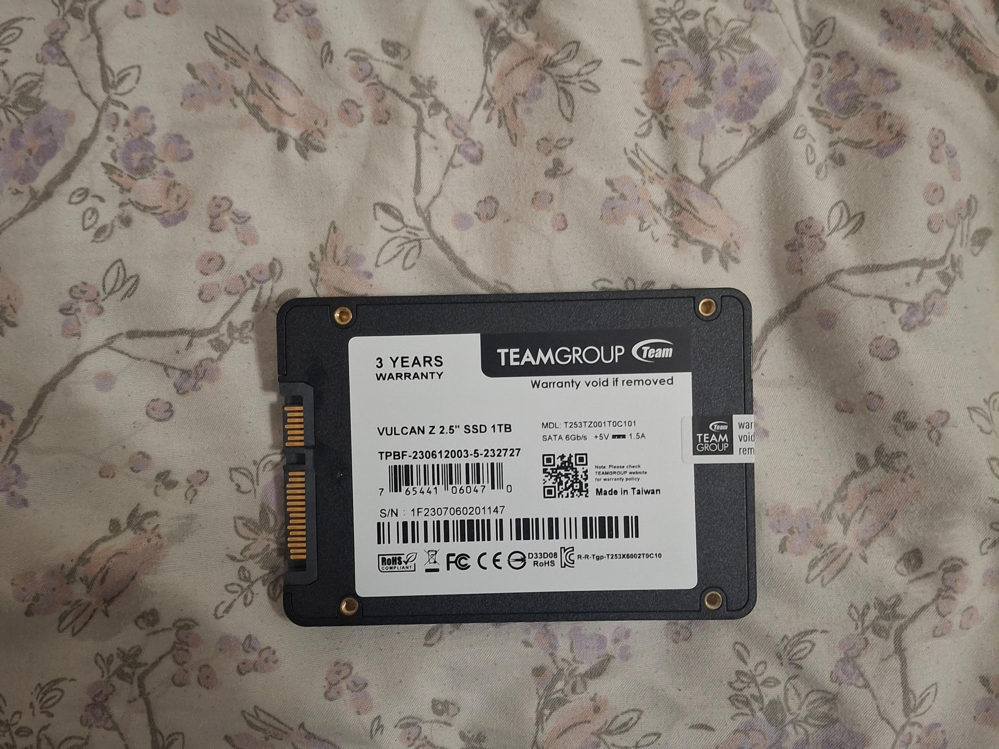 TEAMGROUP T-FORCE VULCAN Z 1TB 2.5" SATA III Internal SSD - Black